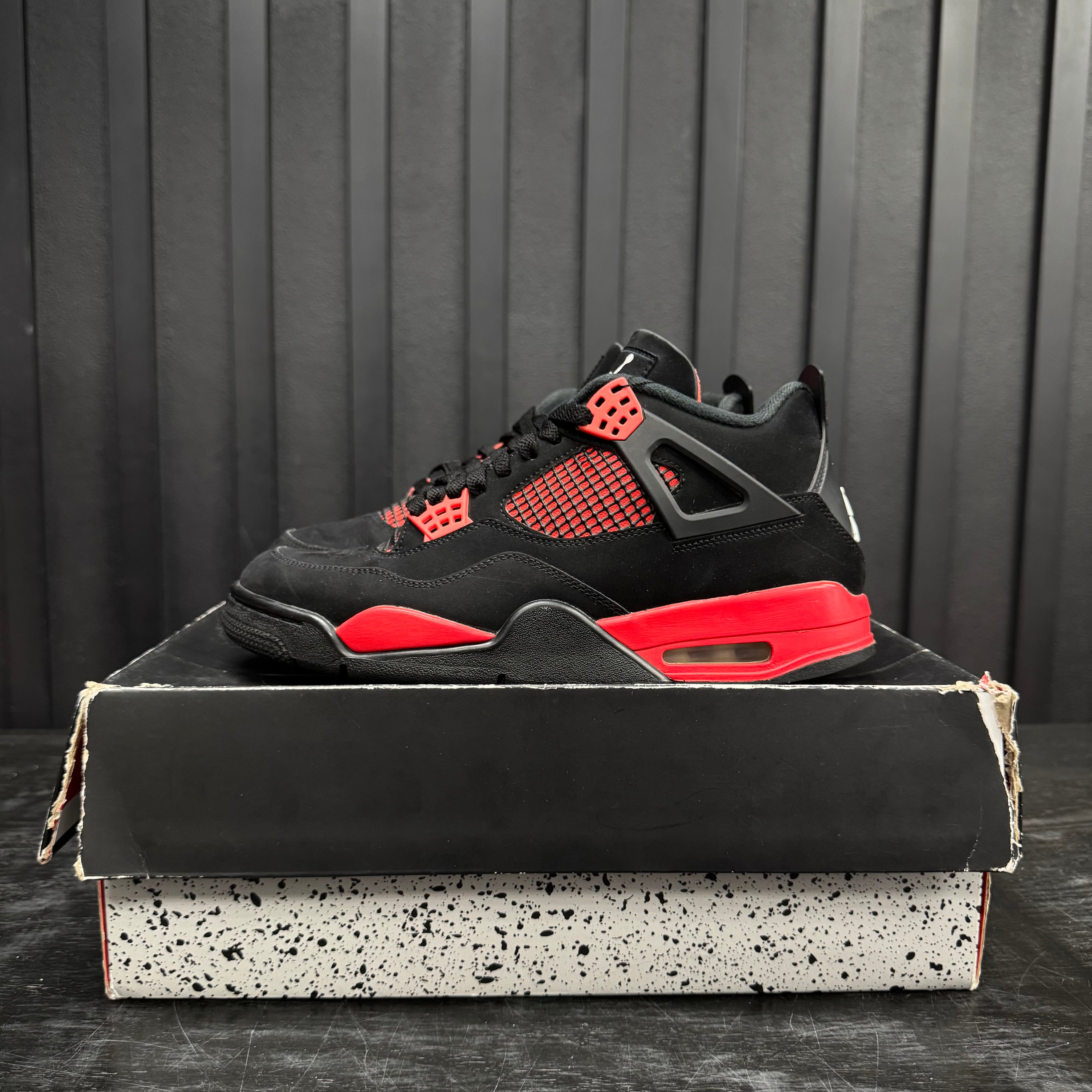 Jordan 4 Retro Red Thunder - Used - 1799