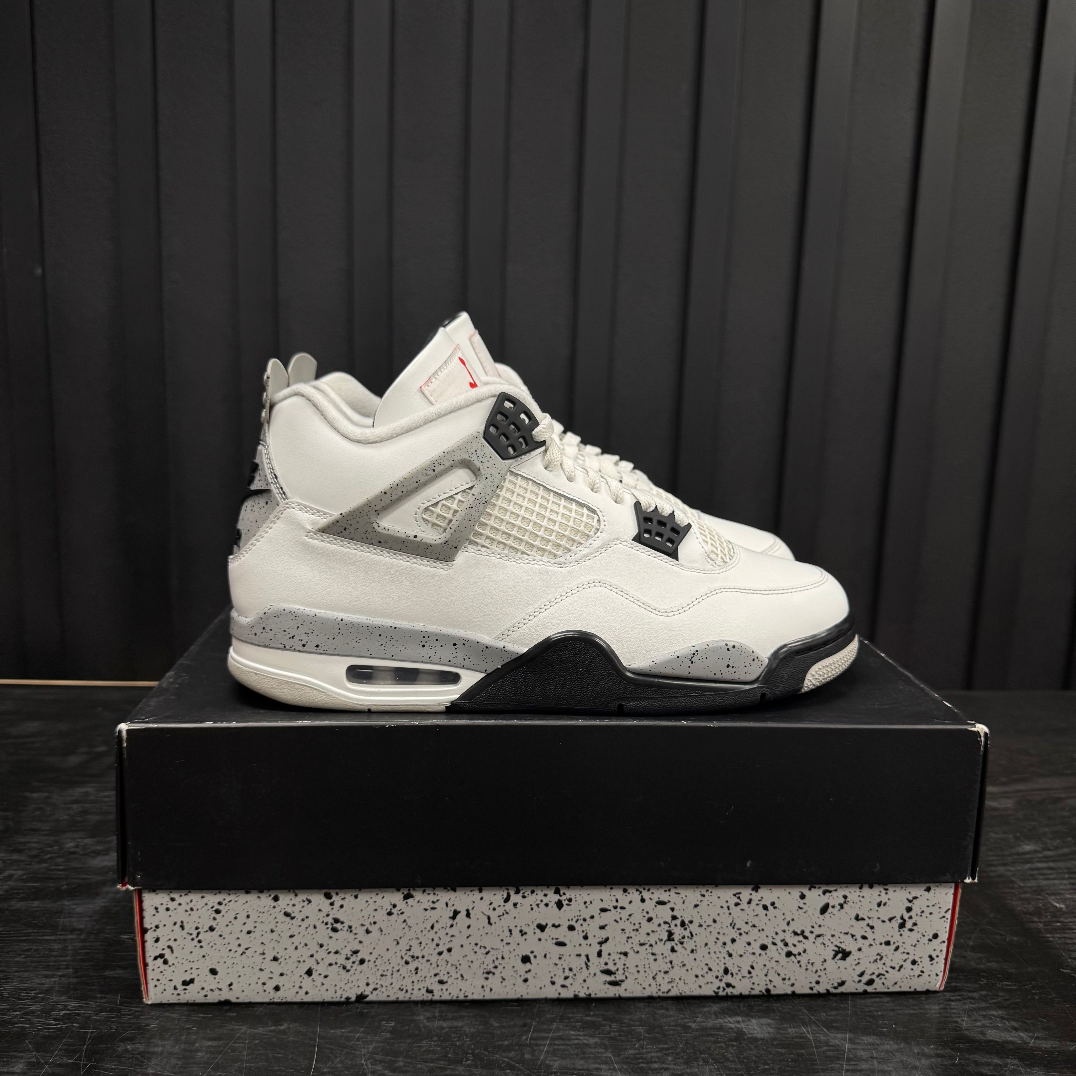 Jordan 4 Retro White Cement (2025) - Used - 1829