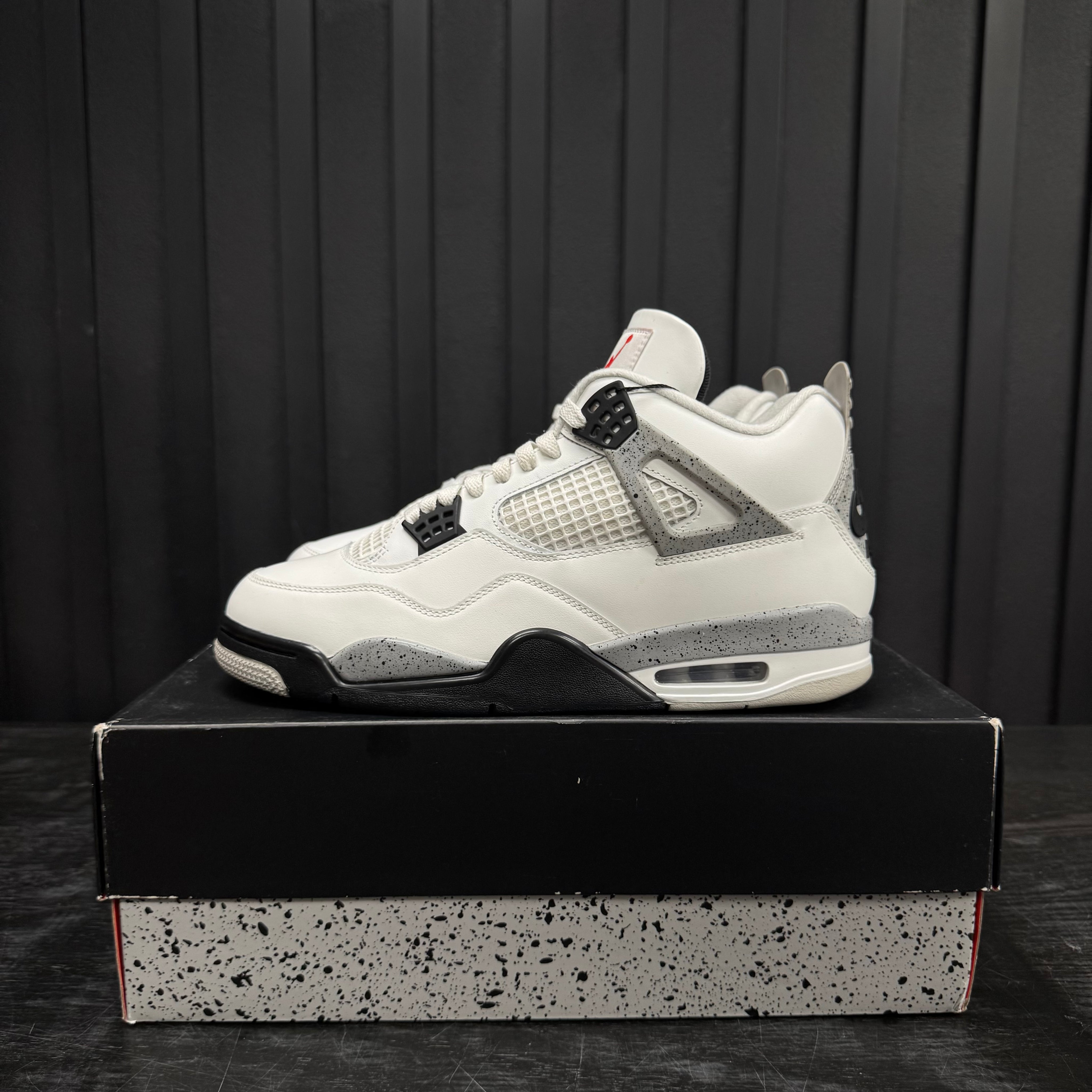 Jordan 4 Retro White Cement (2025) - Used - 1829