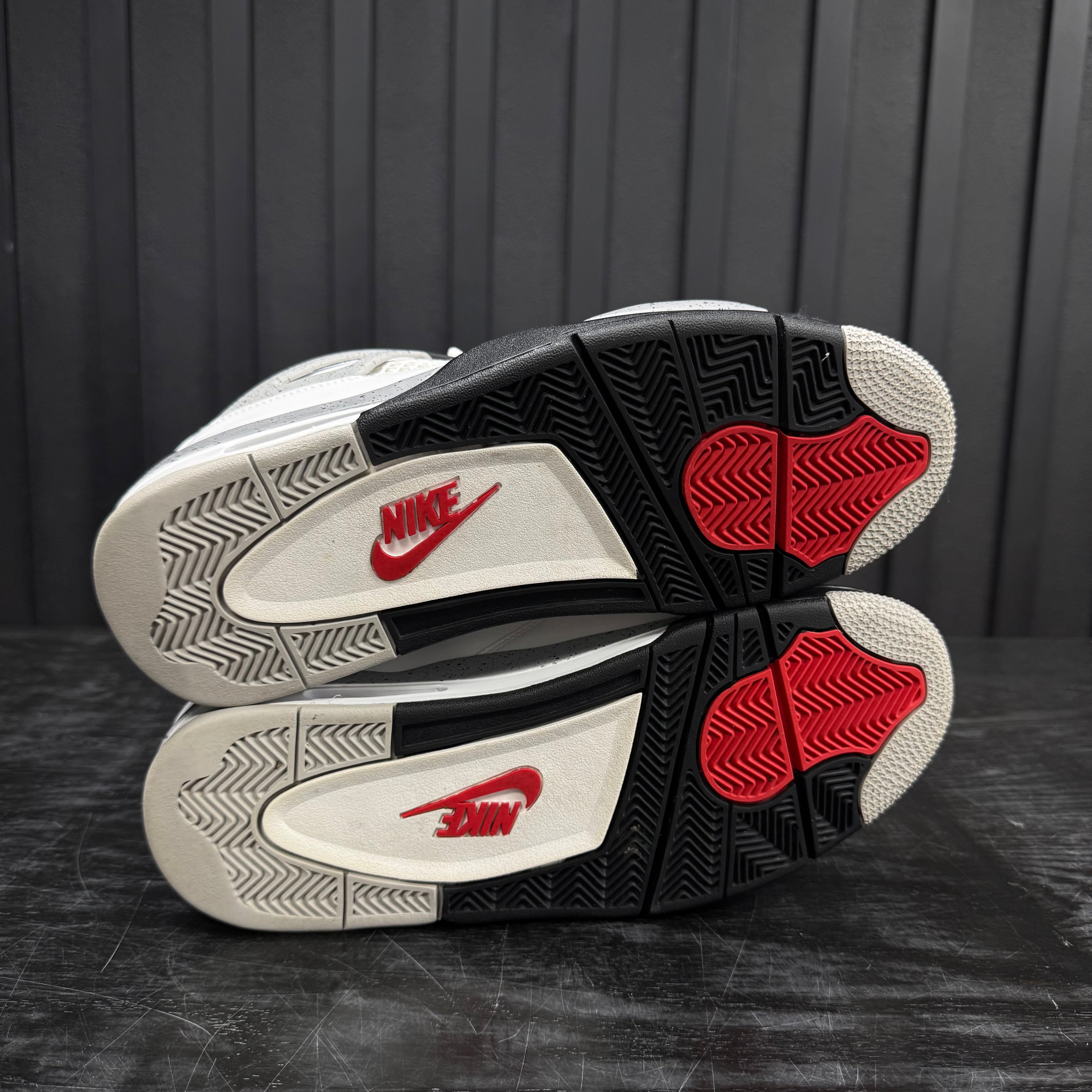 Jordan 4 Retro White Cement (2025) - Used - 1829