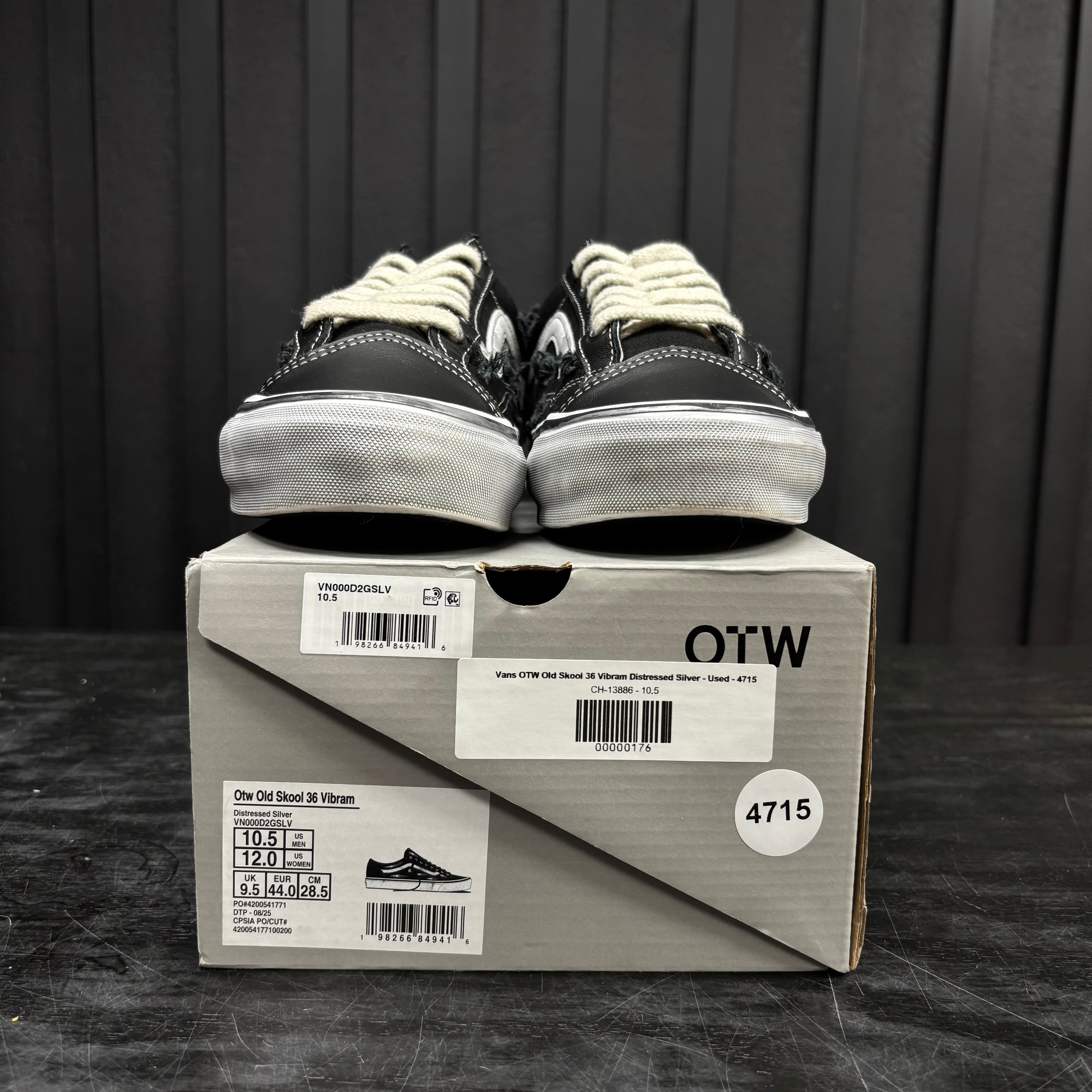 Vans OTW Old Skool 36 Vibram Distressed Silver - Used - 4715