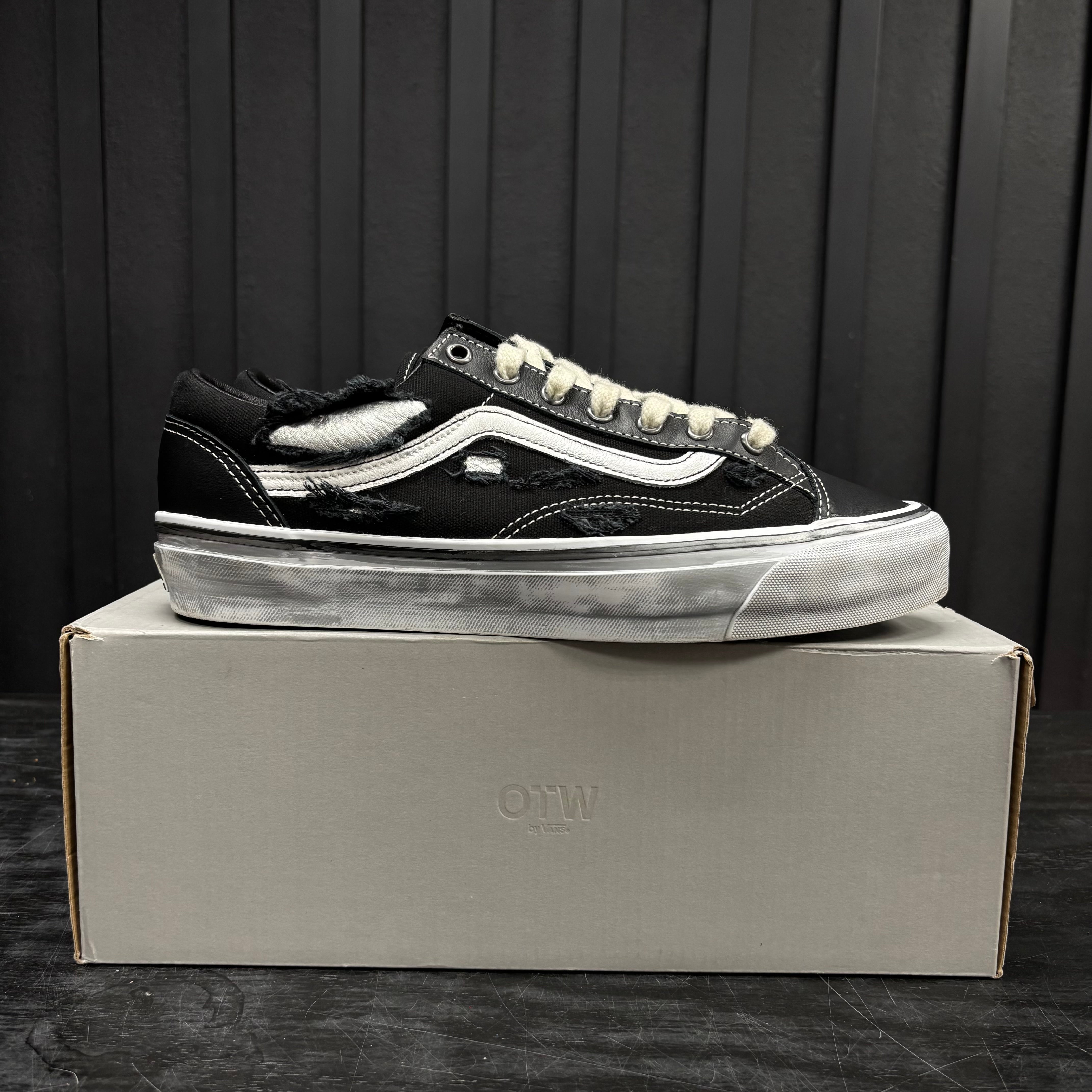 Vans OTW Old Skool 36 Vibram Distressed Silver - Used - 4715