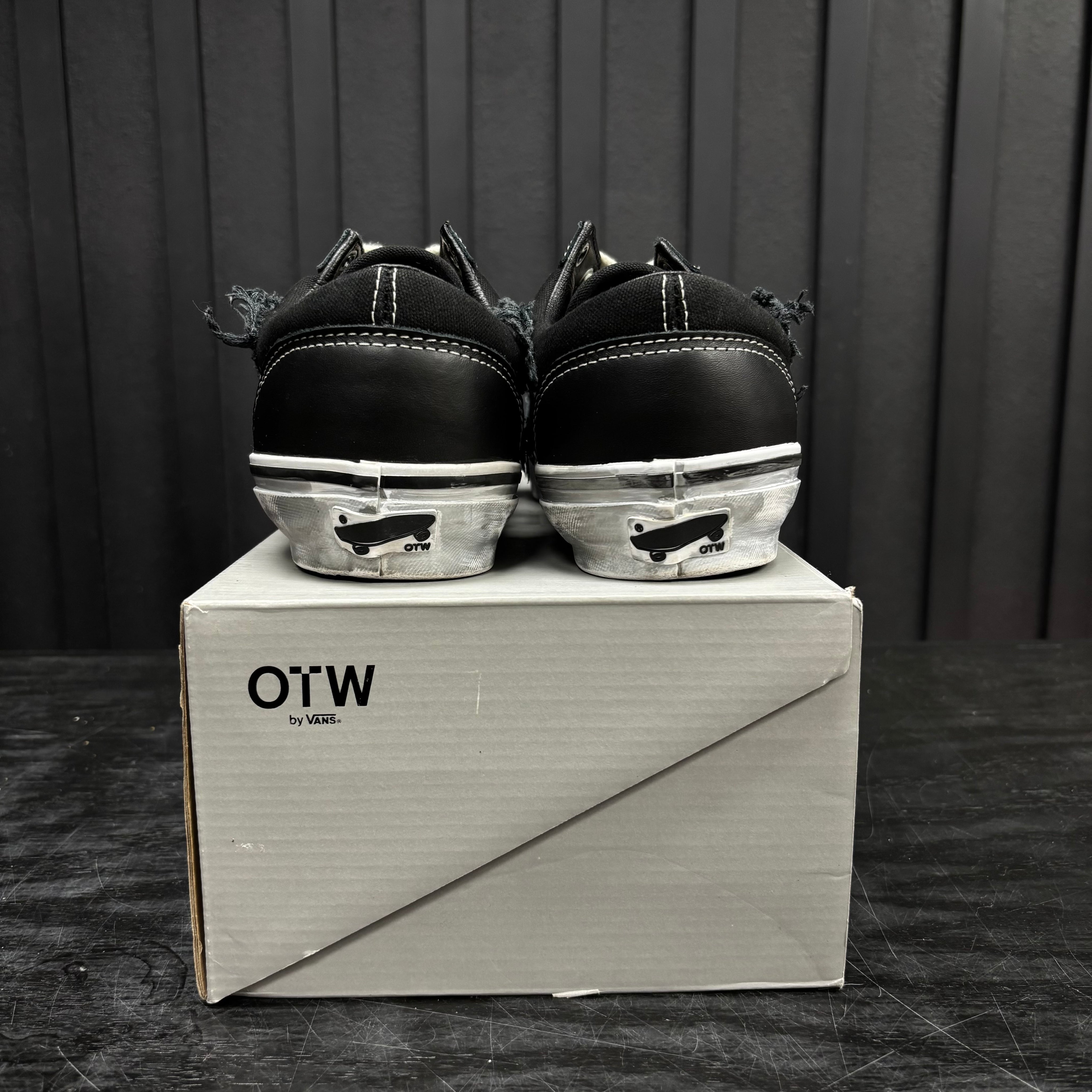 Vans OTW Old Skool 36 Vibram Distressed Silver - Used - 4715