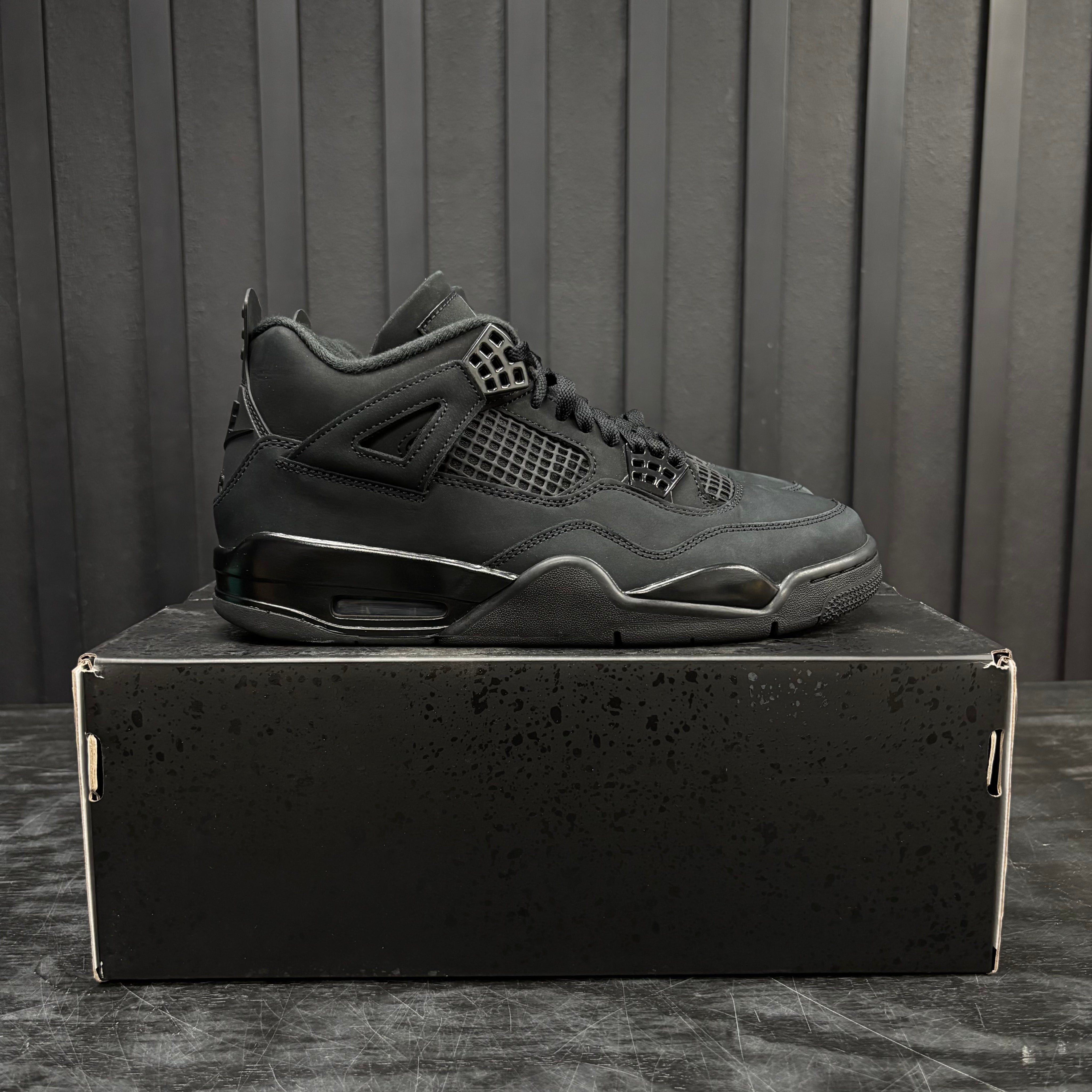 Jordan 4 Retro Black Cat (2025) - Used - 4721