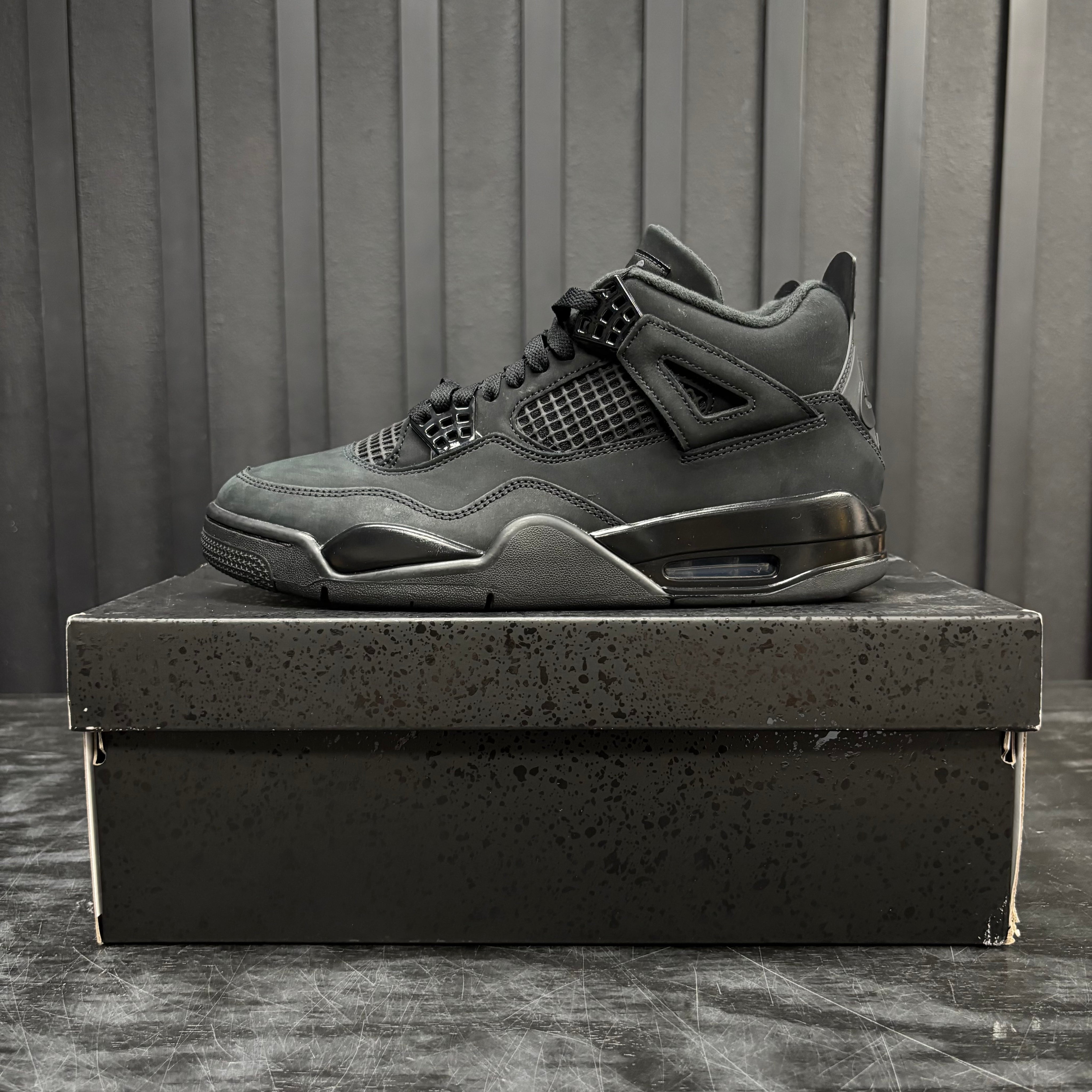 Jordan 4 Retro Black Cat (2025) - Used - 4721