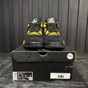 Jordan 4 Retro Thunder (2023) - Used - 4727