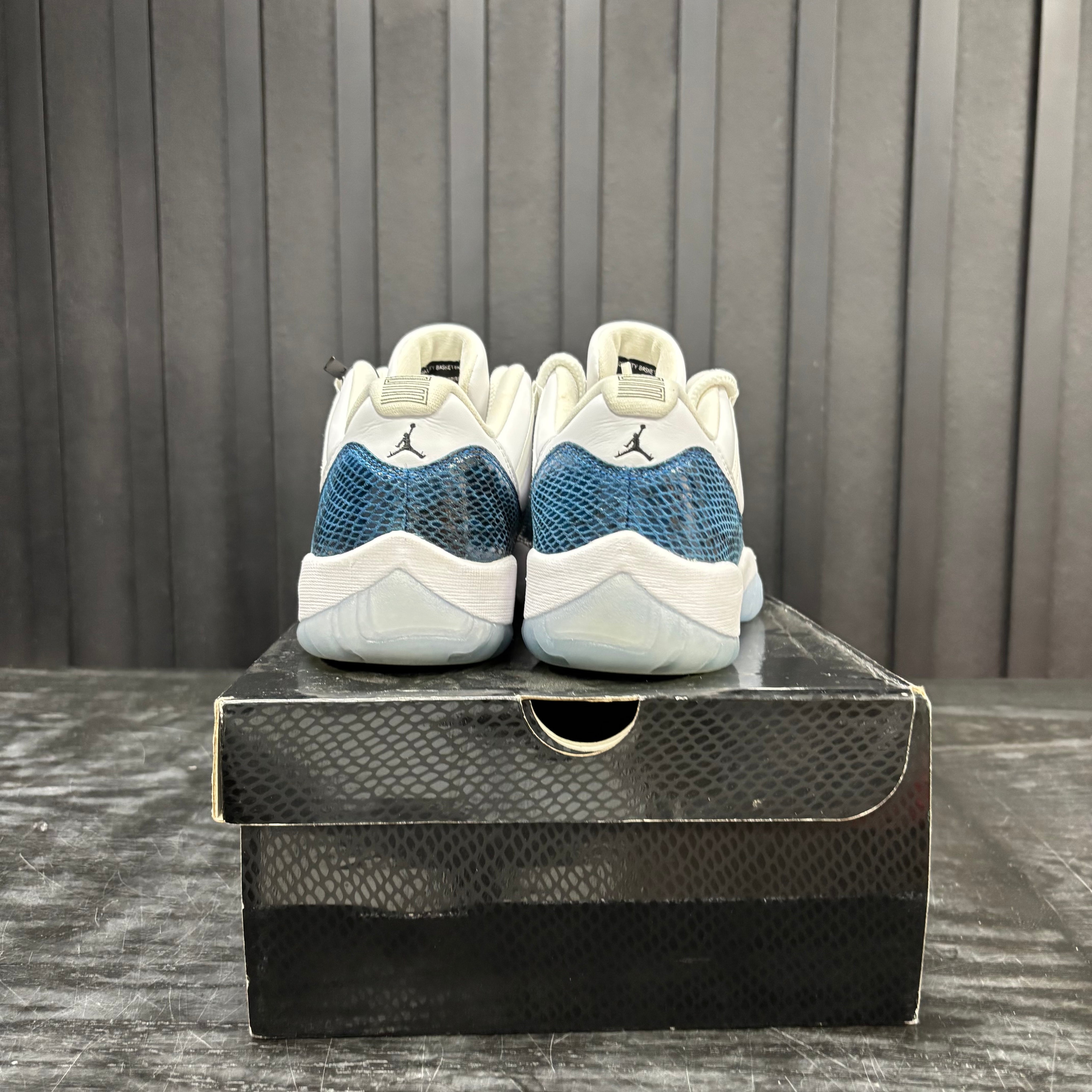 Jordan 11 Retro Low Snake Navy (2019 - Used - 4730