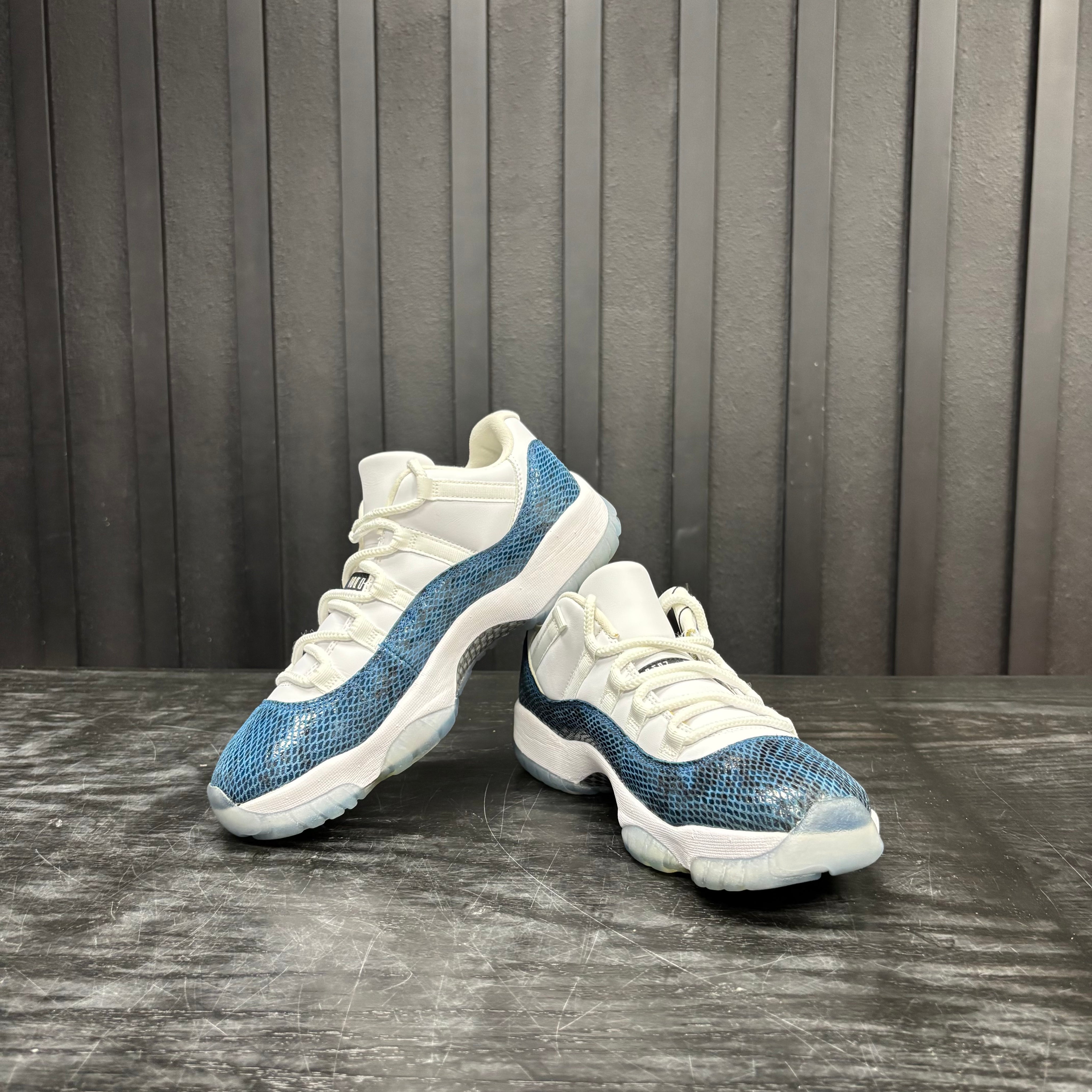 Jordan 11 Retro Low Snake Navy (2019 - Used - 4730