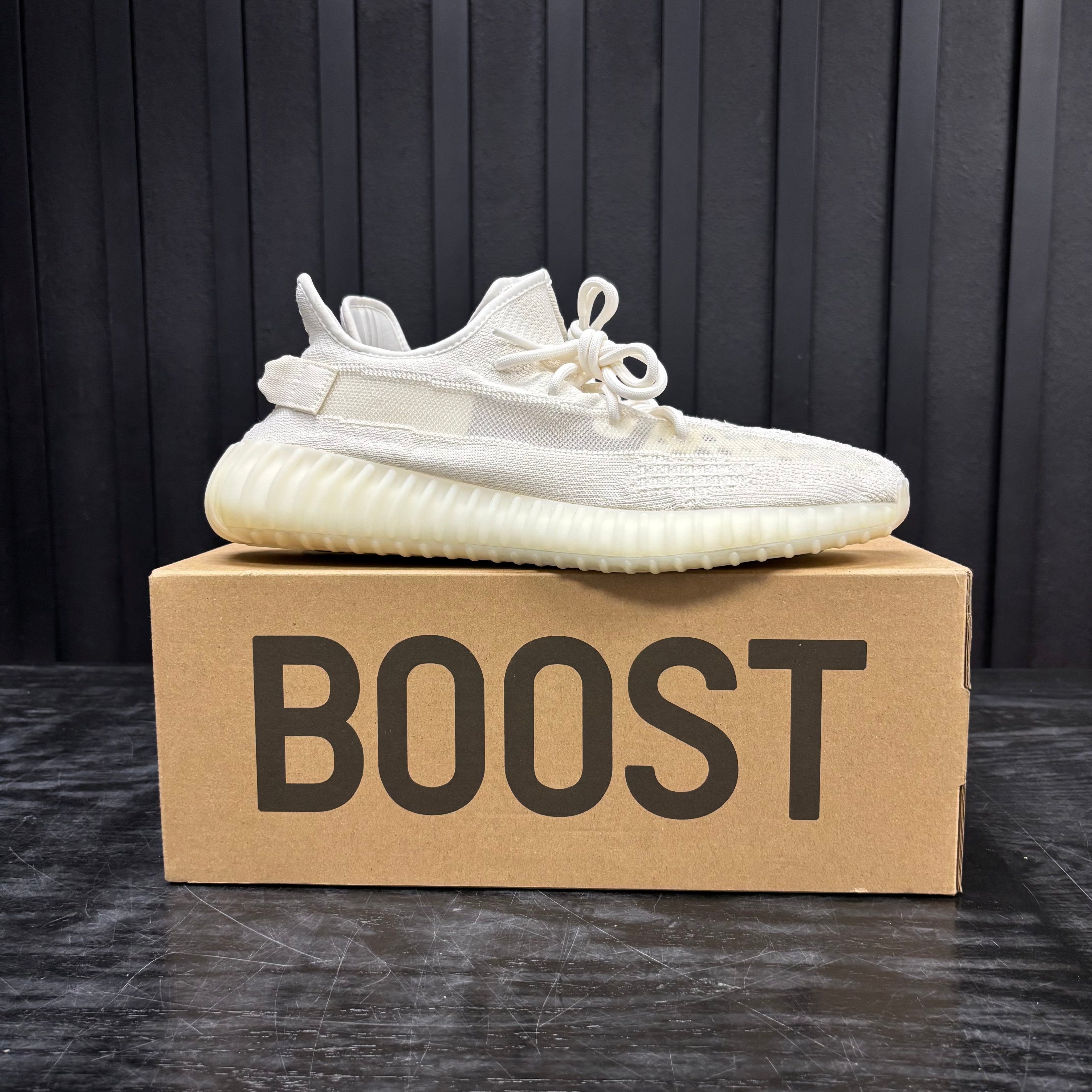 adidas Yeezy Boost 350 V2 Bone - Used - 4736