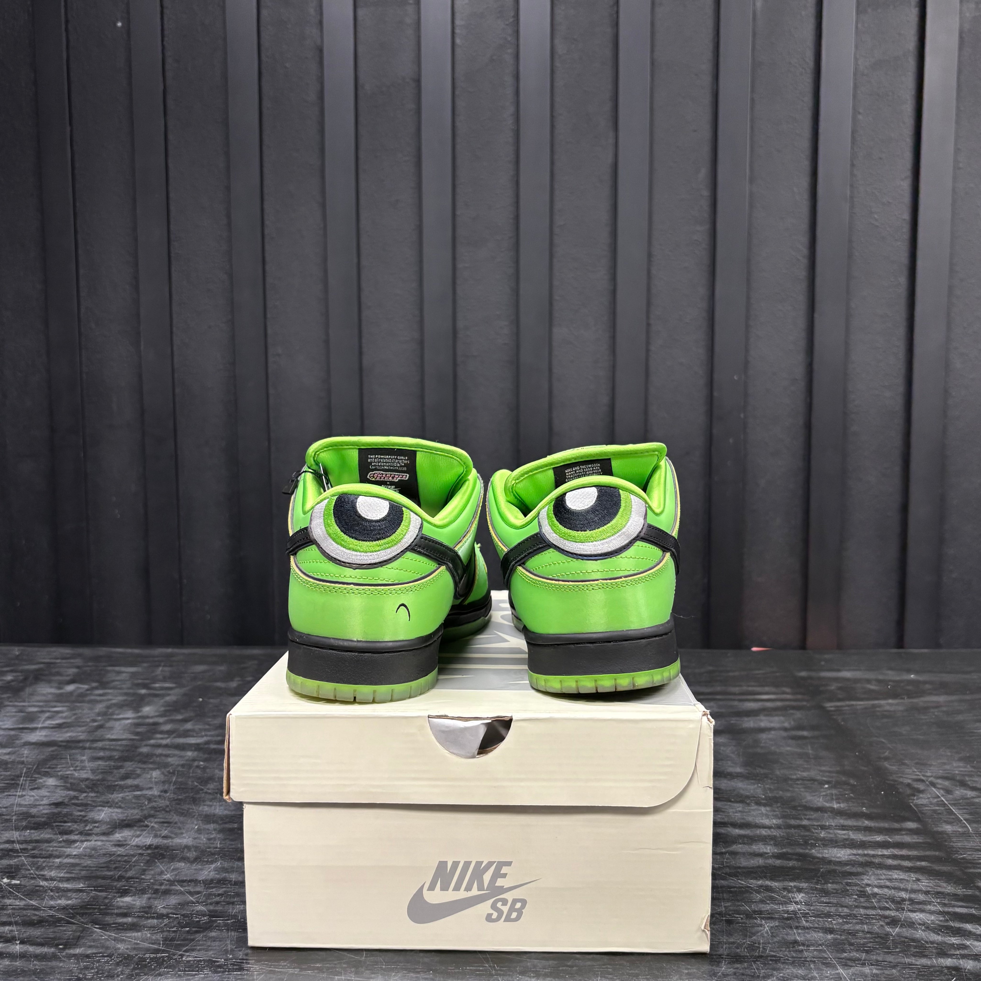 Nike SB Dunk Low The Powerpuff Girls Buttercup - Used - 4747