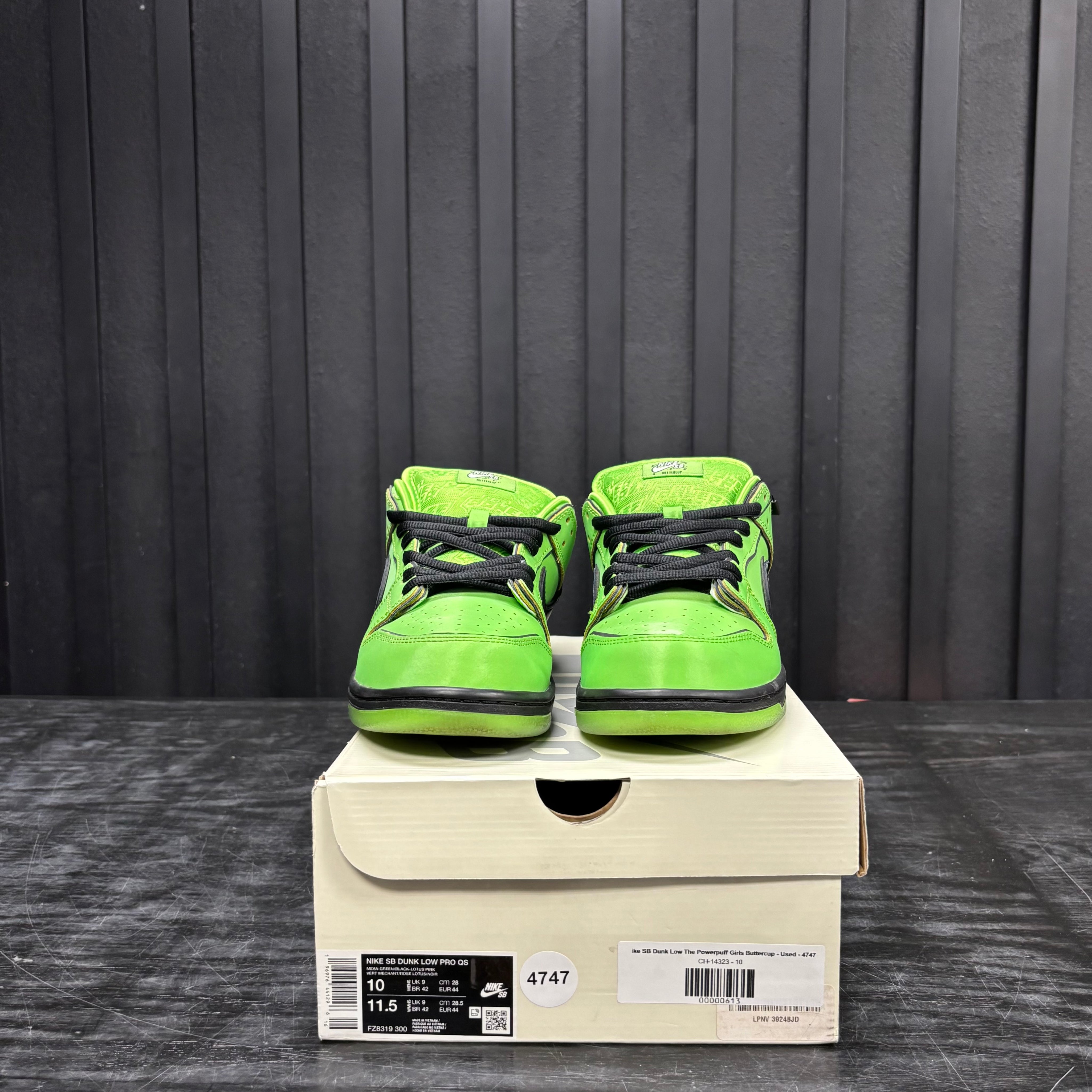 Nike SB Dunk Low The Powerpuff Girls Buttercup - Used - 4747