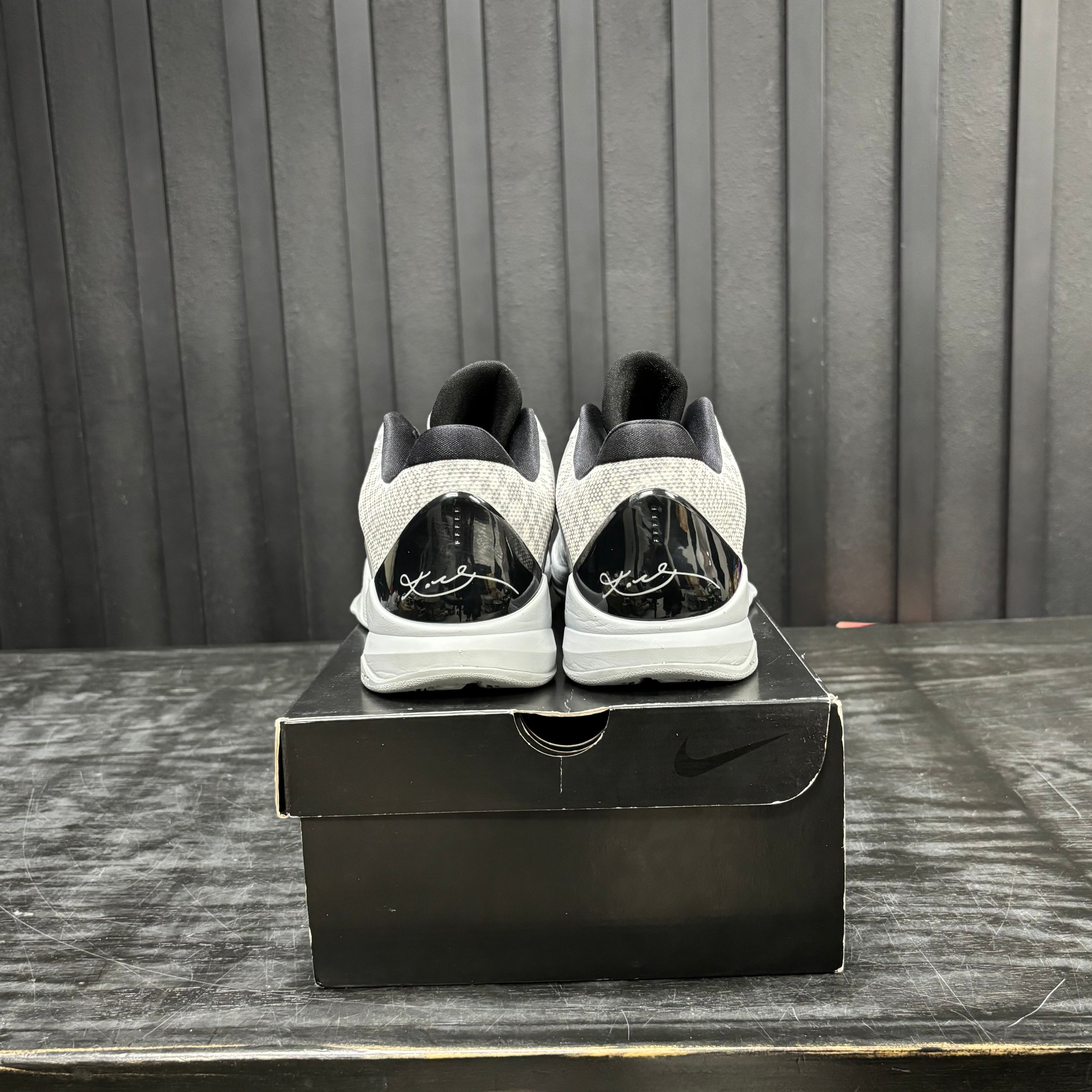 Nike Kobe 5 Protro Zebra PE - Used - 4745