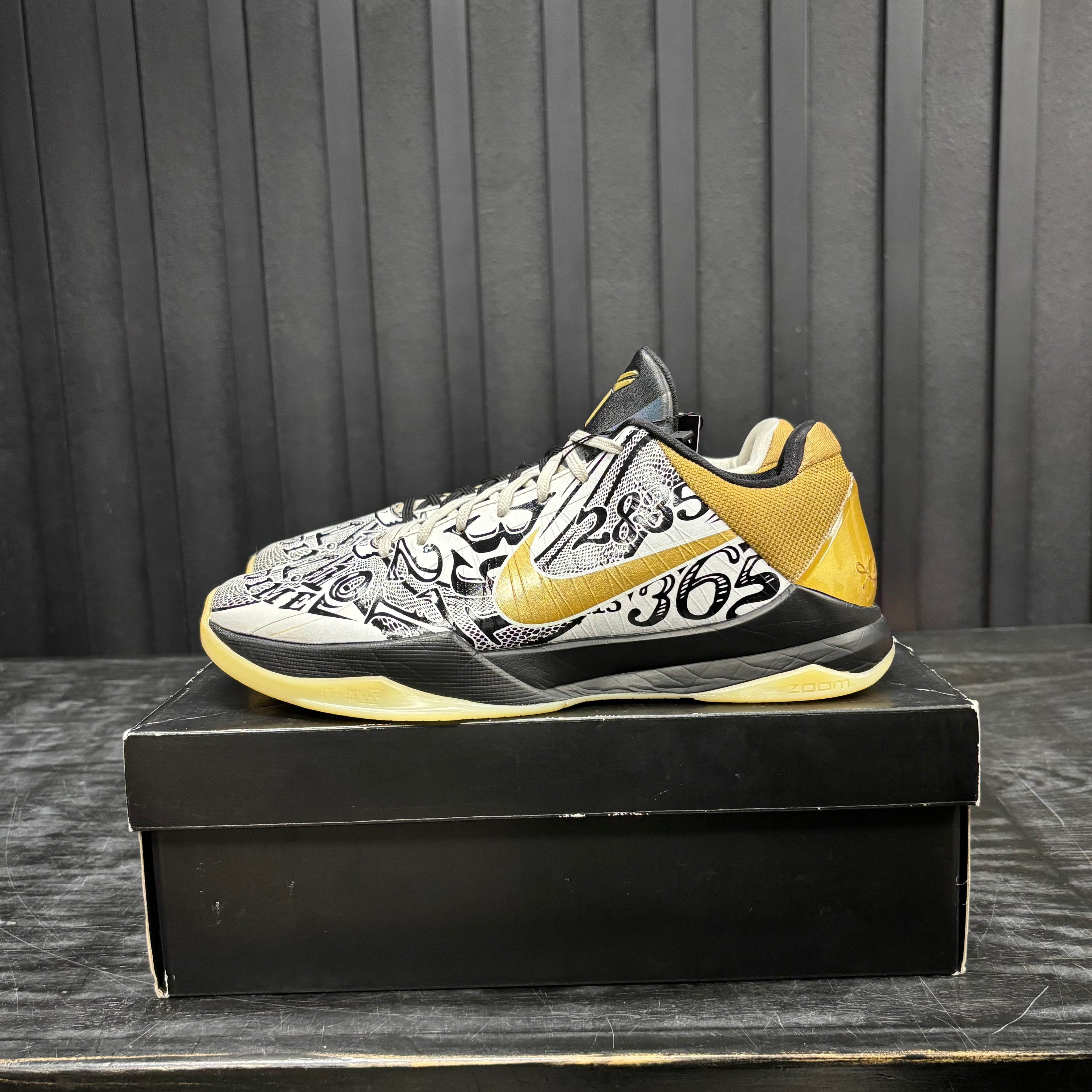 Nike Kobe 5 Protro Big Stage/Parade - Used - 4763