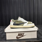 Jordan 1 Retro Low OG SP Travis Scott Medium Olive - Used - 4760