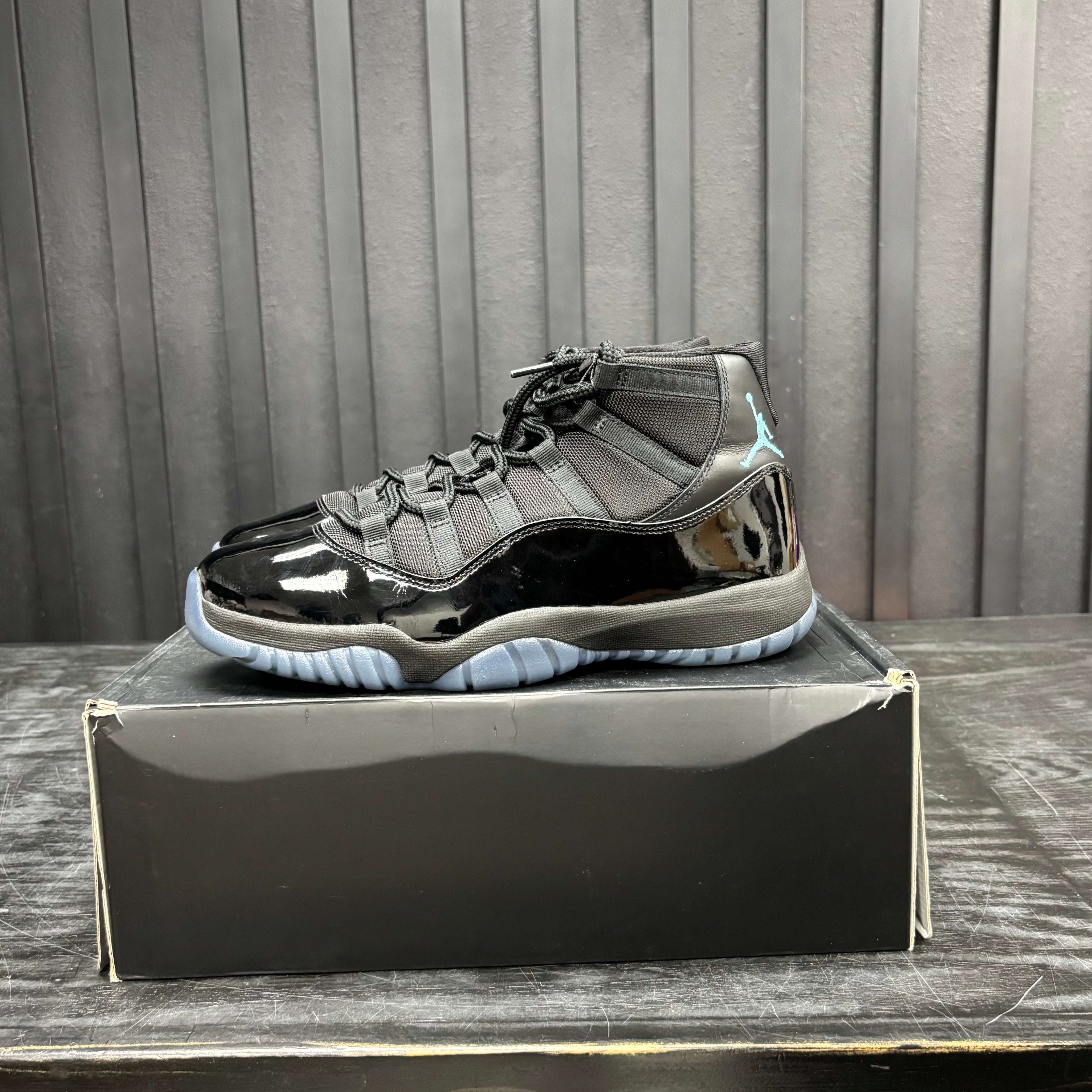 Jordan 11 Retro Gamma Blue (2025) - Used - 4756