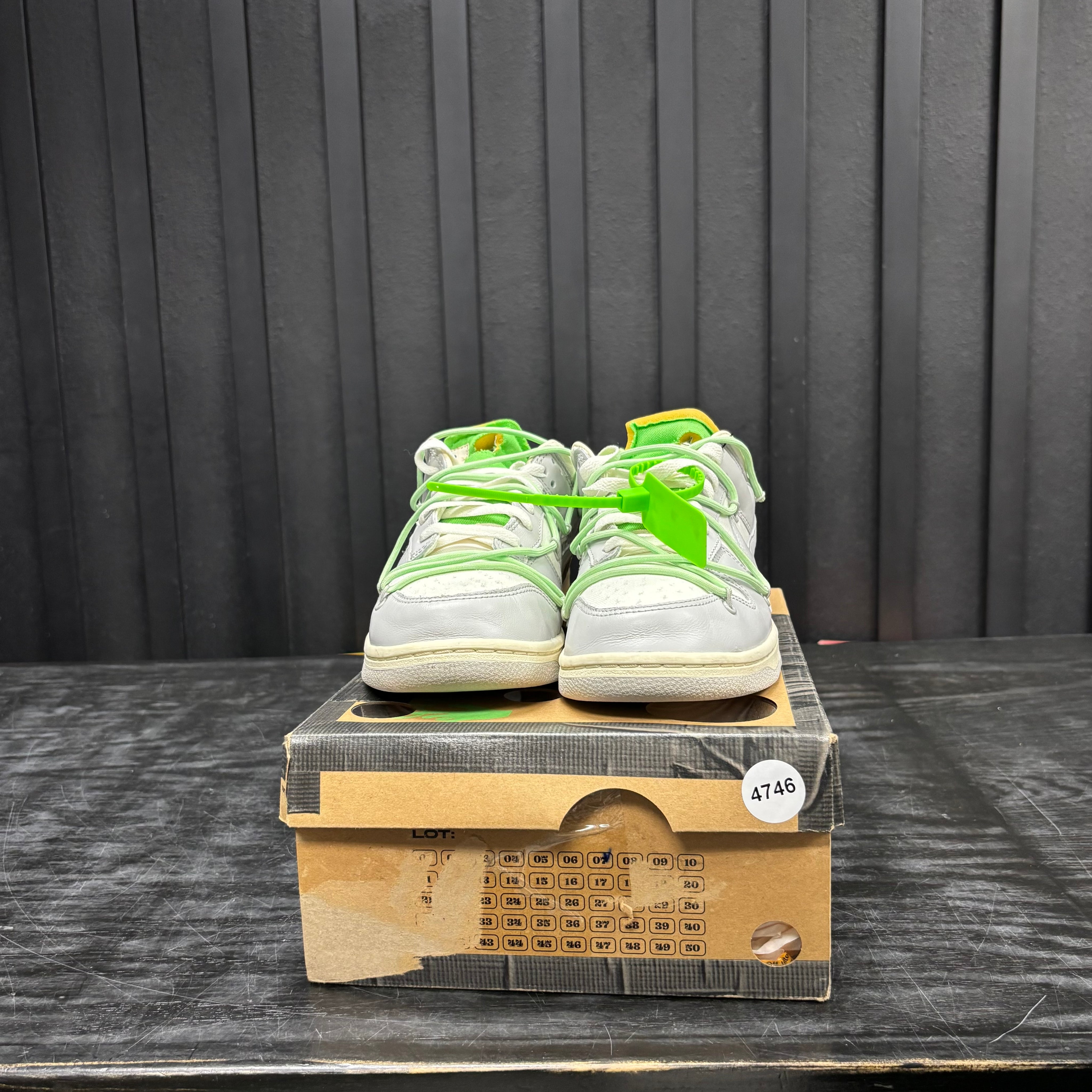 Nike Dunk Low Off-White Lot 7 - Used - 4746