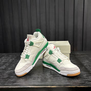 Jordan 4 Retro SB Pine Green - Used - 4741