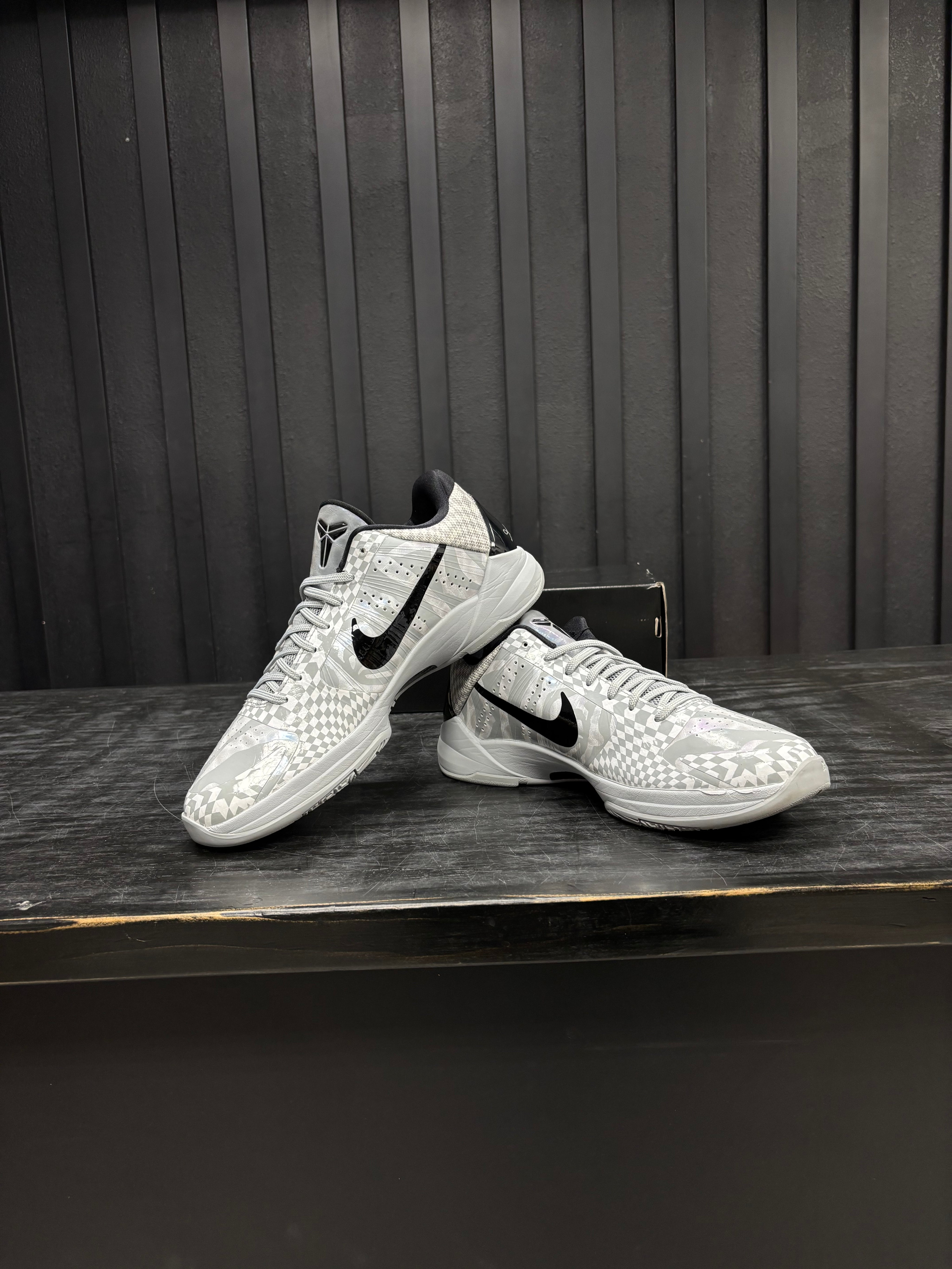 Nike Kobe 5 Protro Zebra PE - Used - 4745