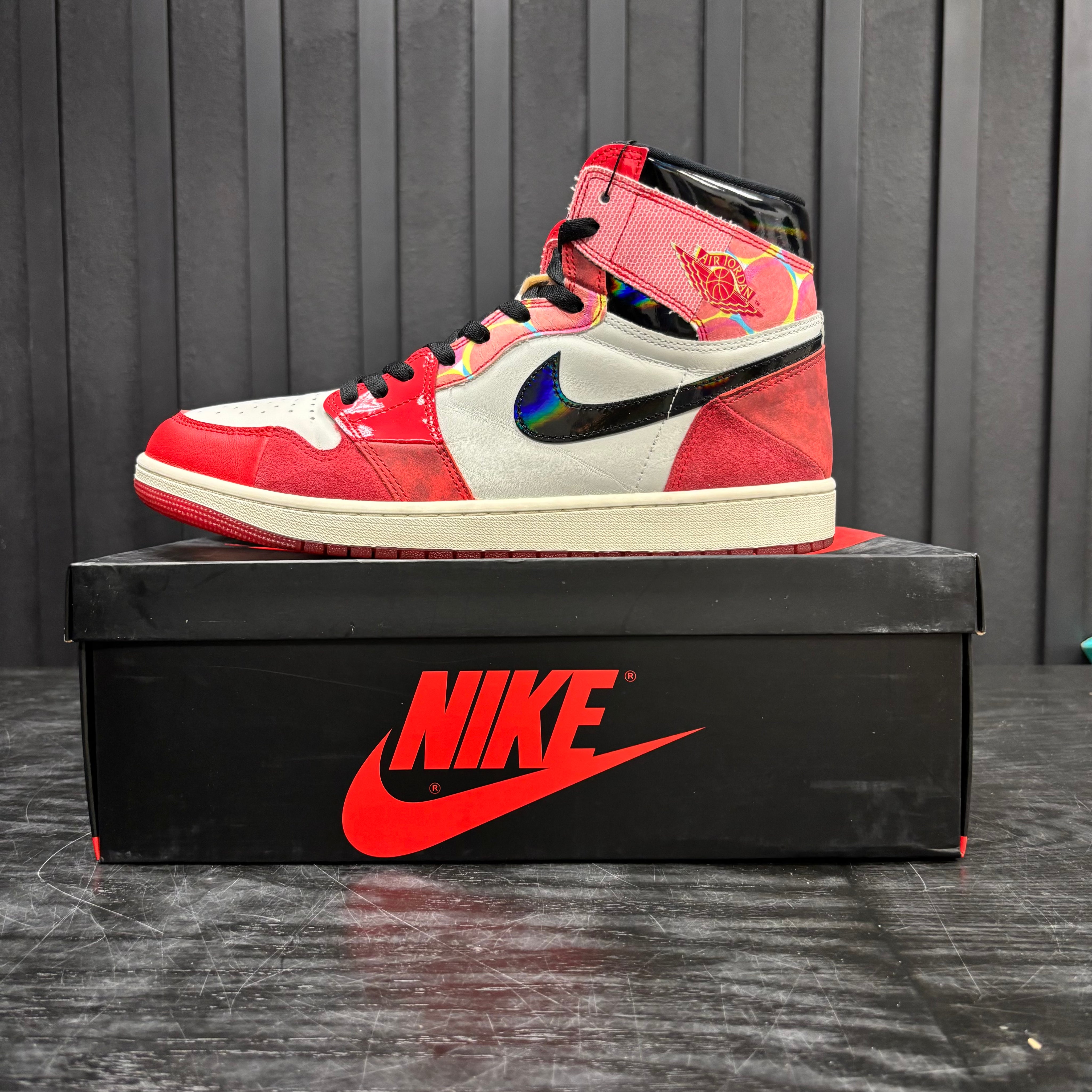 Jordan 1 Retro High OG Spider-Man Across the Spider-Verse - Used - 4777