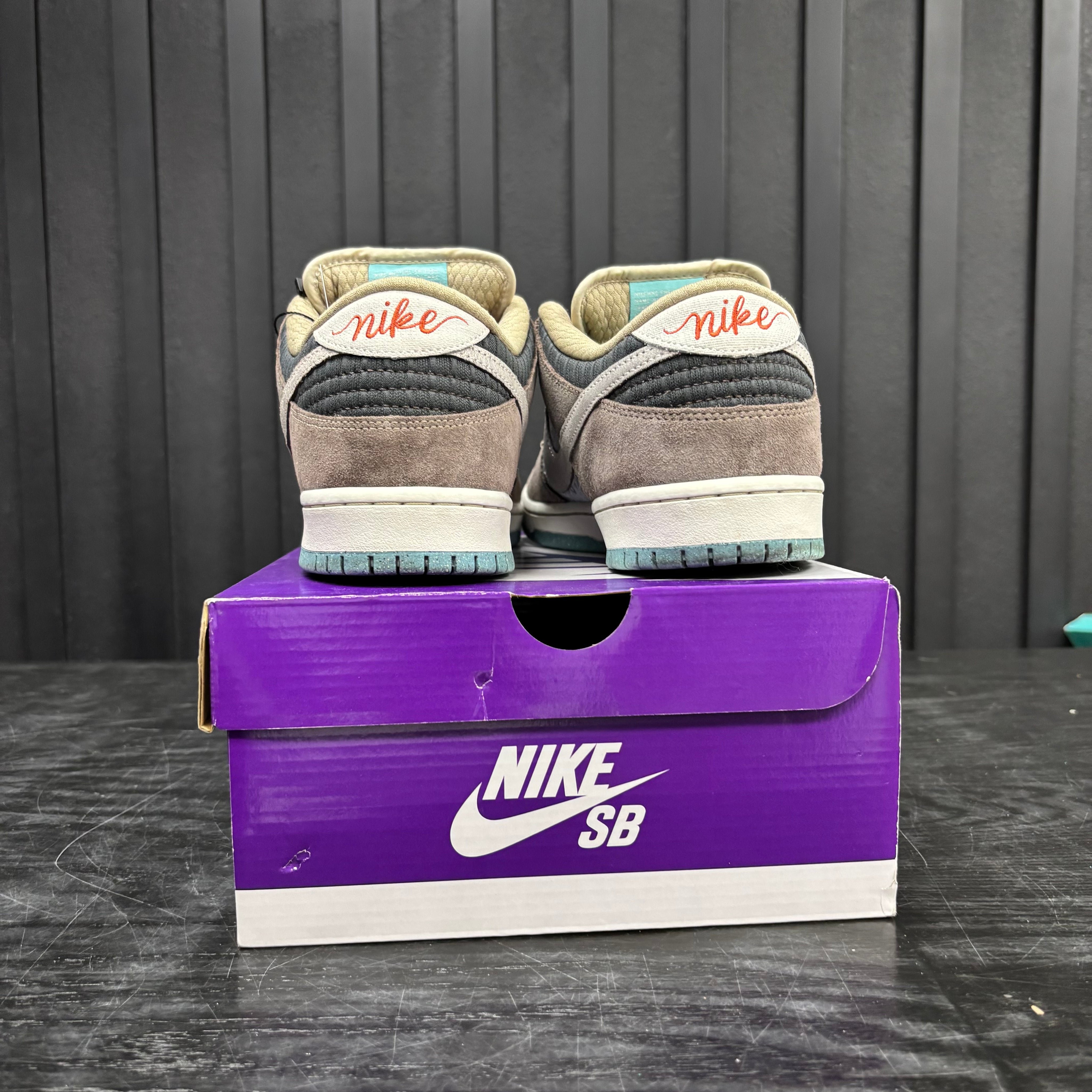 Nike SB Dunk Low Big Money Savings - Used - 4774