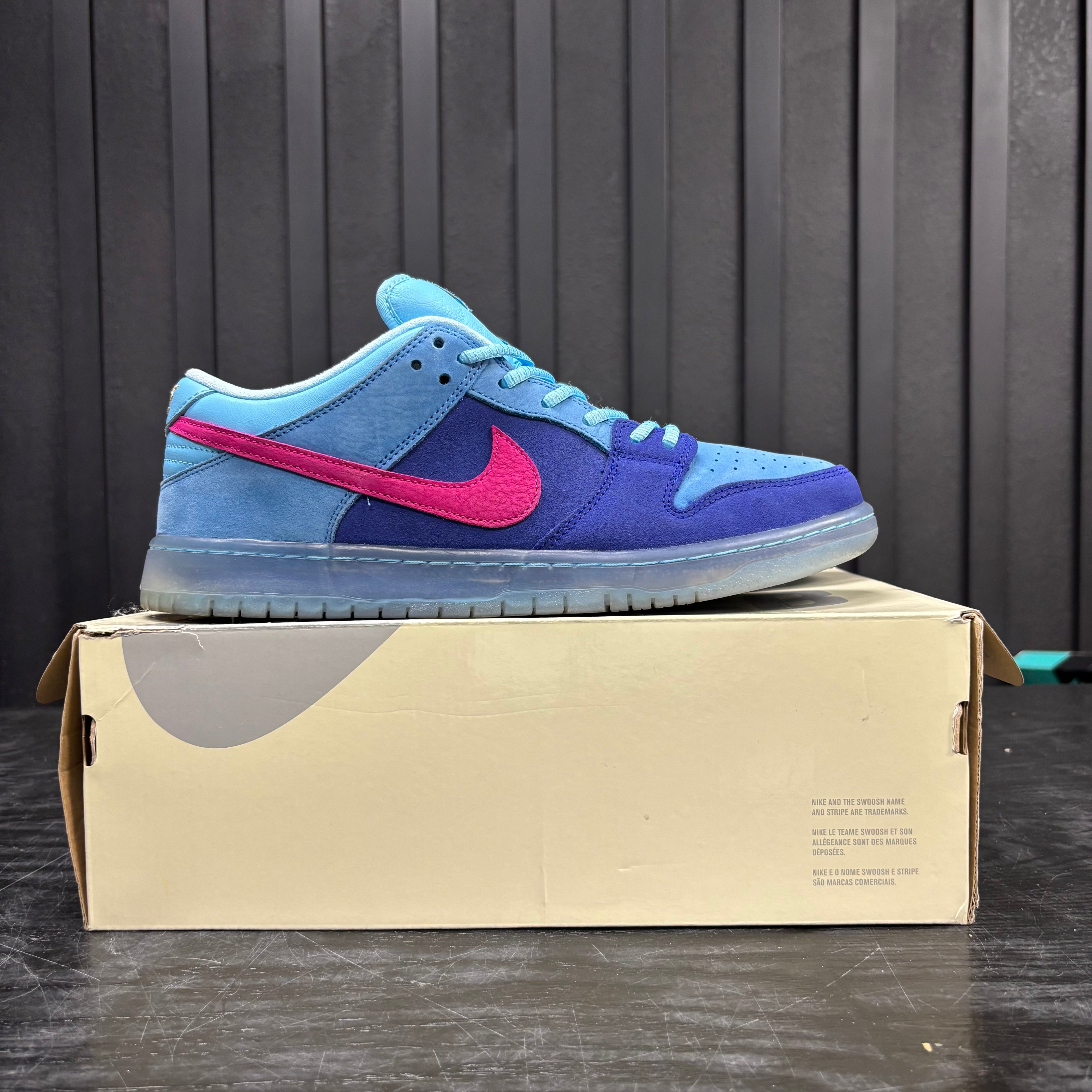 Nike SB Dunk Low Run The Jewels - Used - 4775