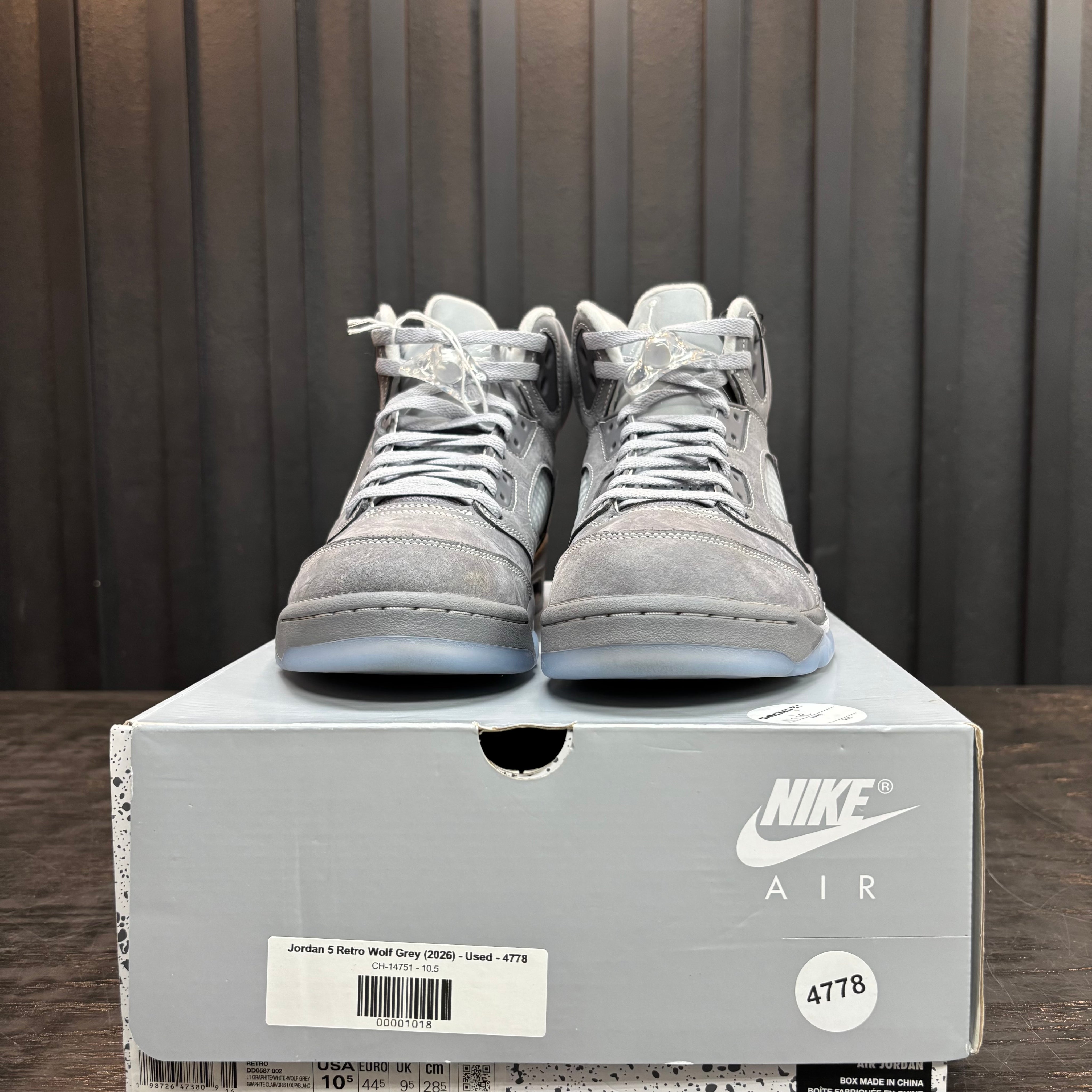 Jordan 5 Retro Wolf Grey (2026) - Used - 4778
