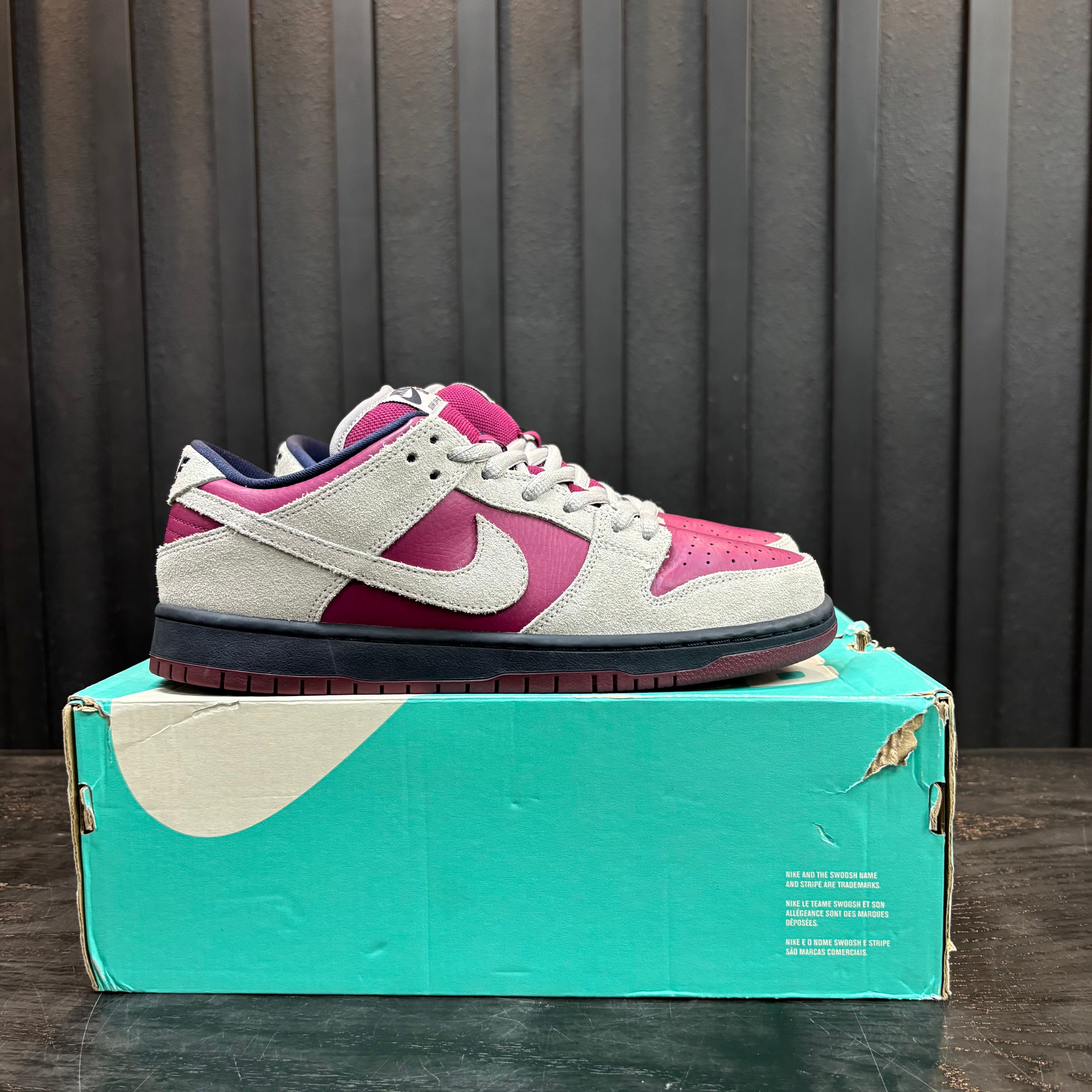 Nike SB Dunk Low Atmosphere Grey True Berry - Used - 4783