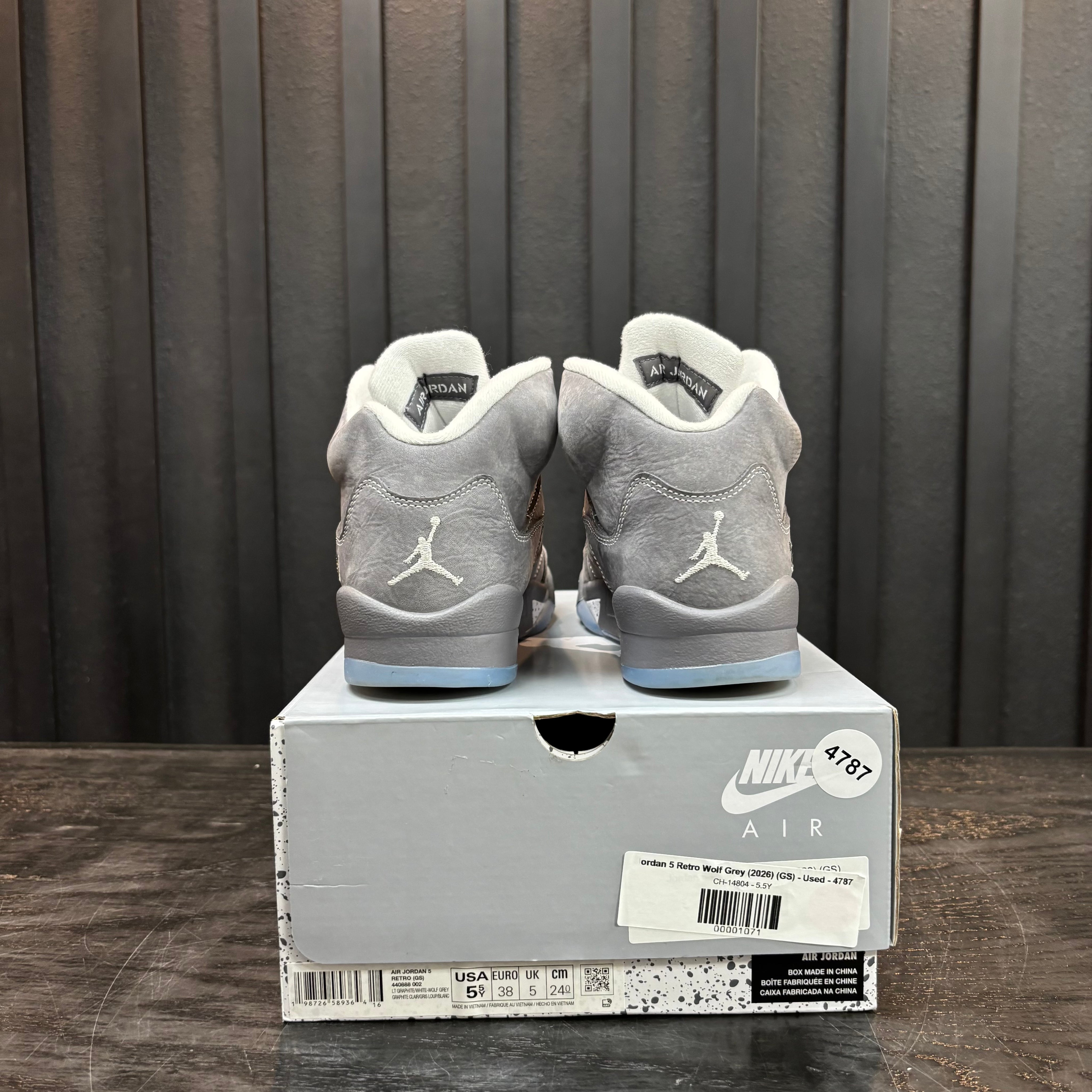 Jordan 5 Retro Wolf Grey (2026) (GS) - Used - 4787