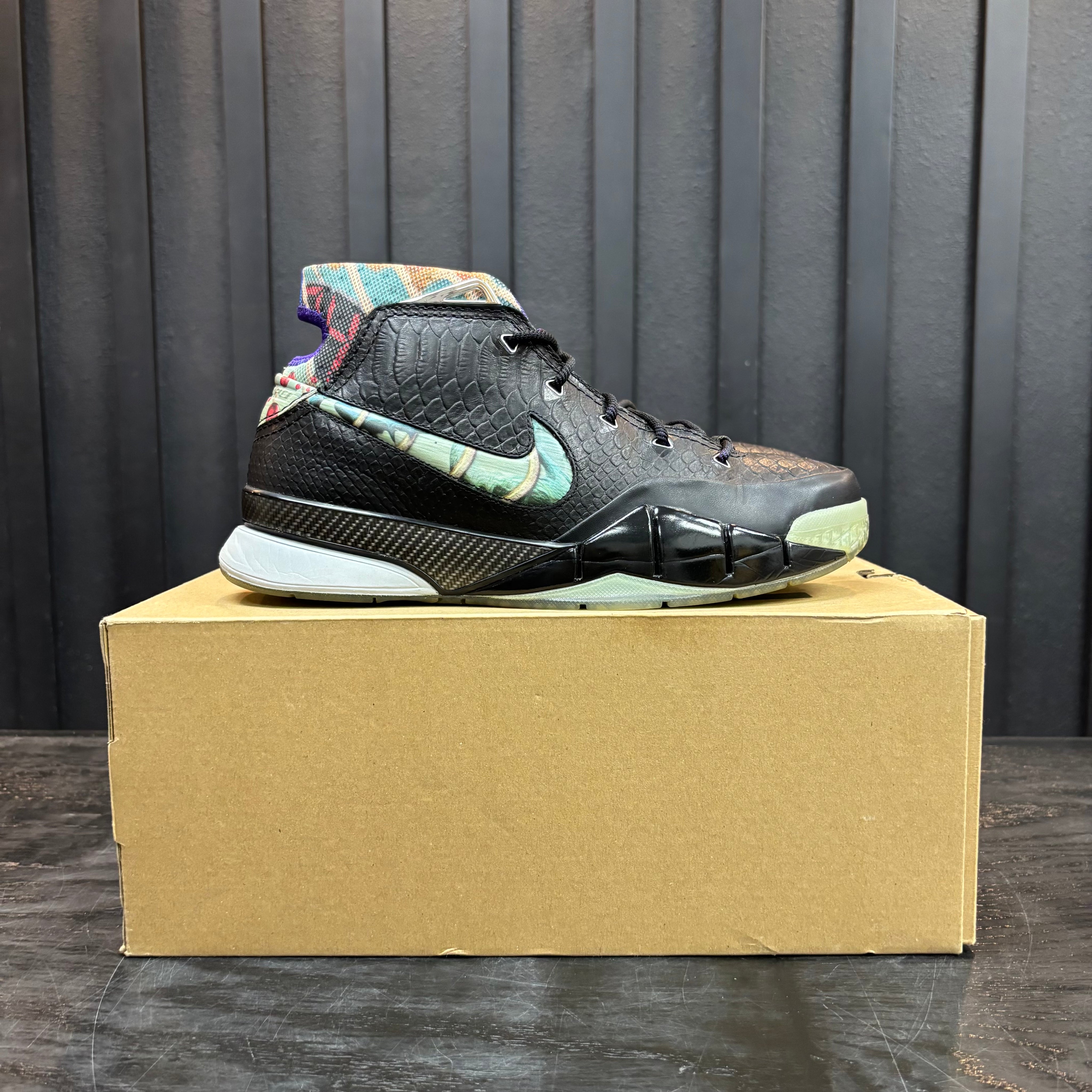 Nike Kobe 1 Prelude (81 Points) -  Used - 4786