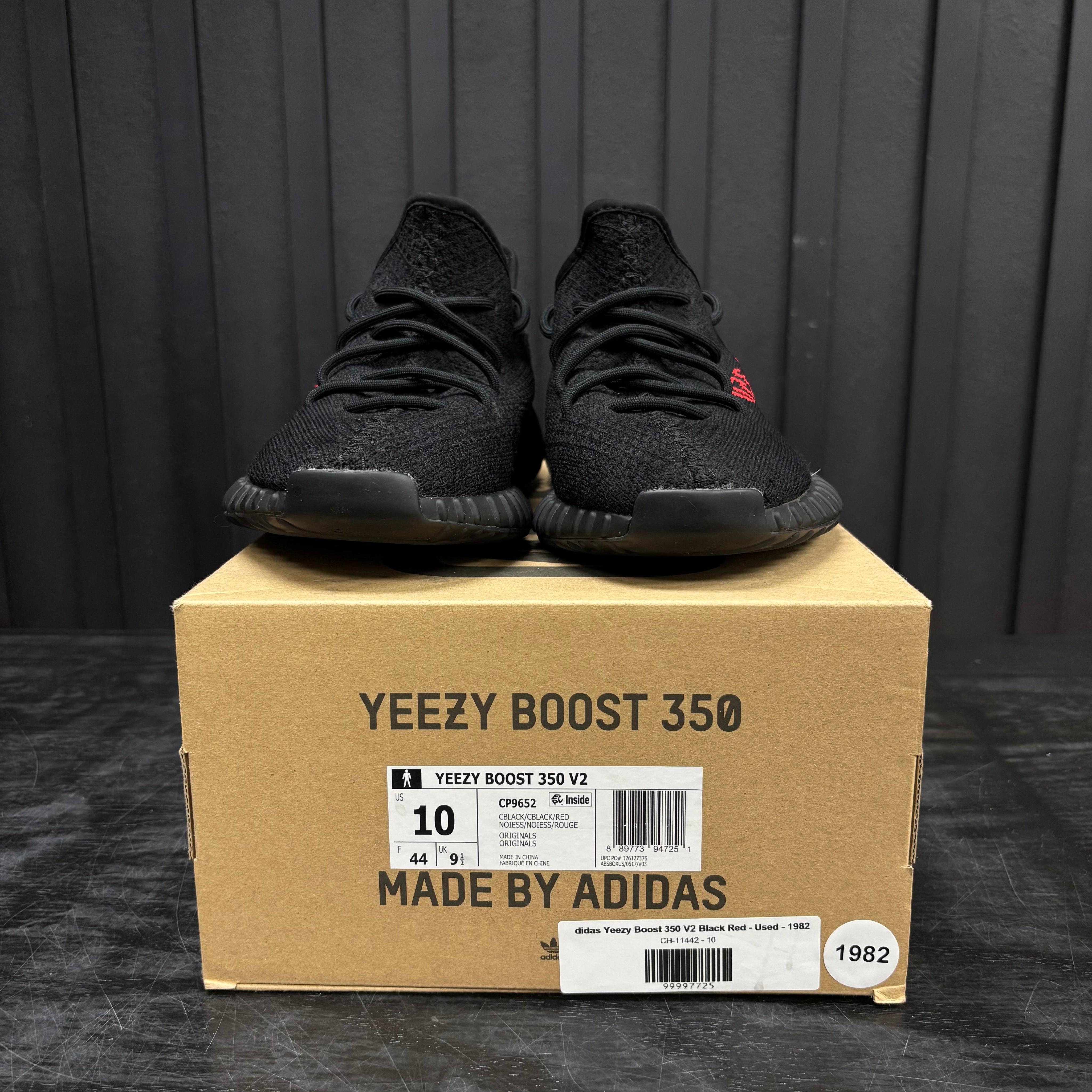 adidas Yeezy Boost 350 V2 Black Red - Used - 1982