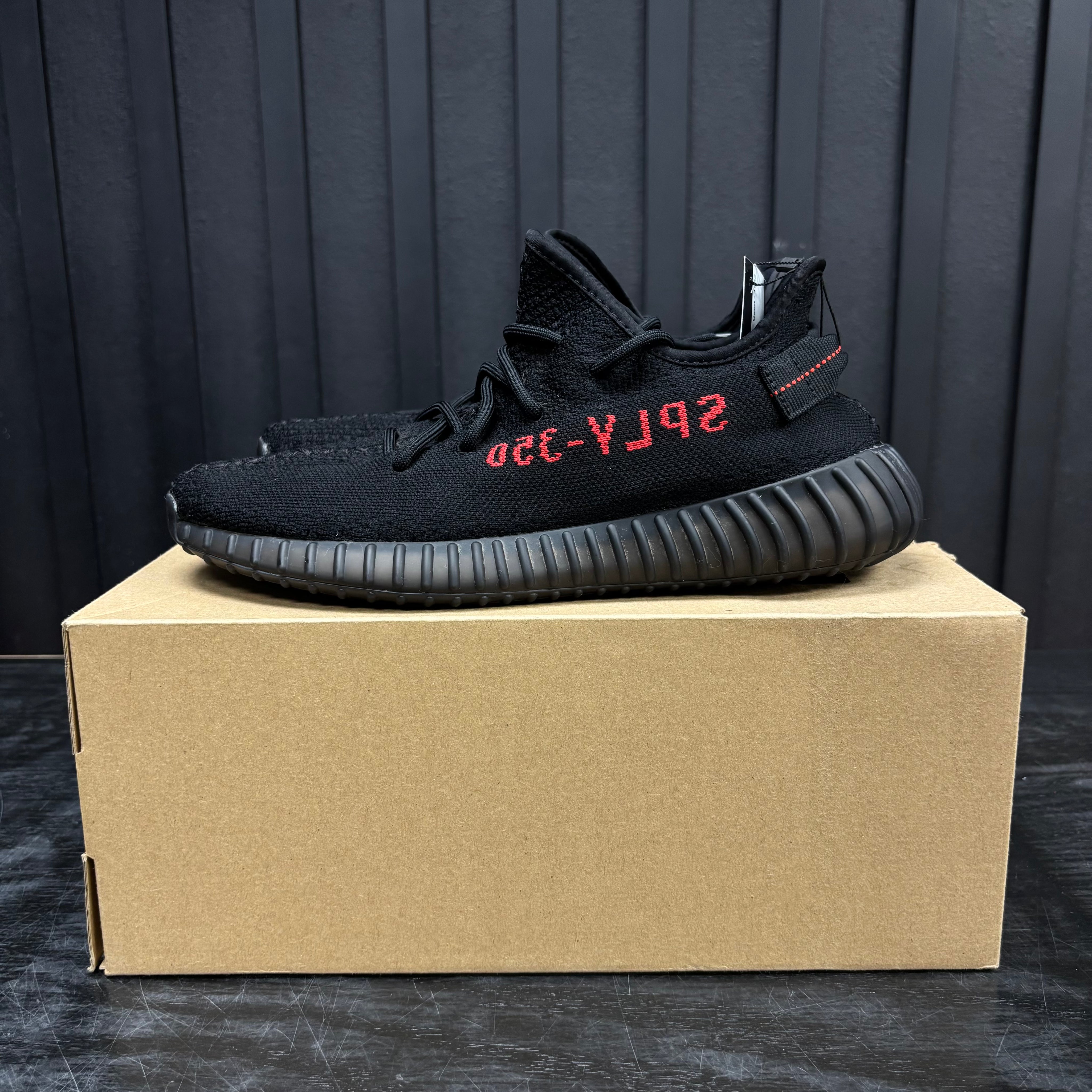 adidas Yeezy Boost 350 V2 Black Red - Used - 1982