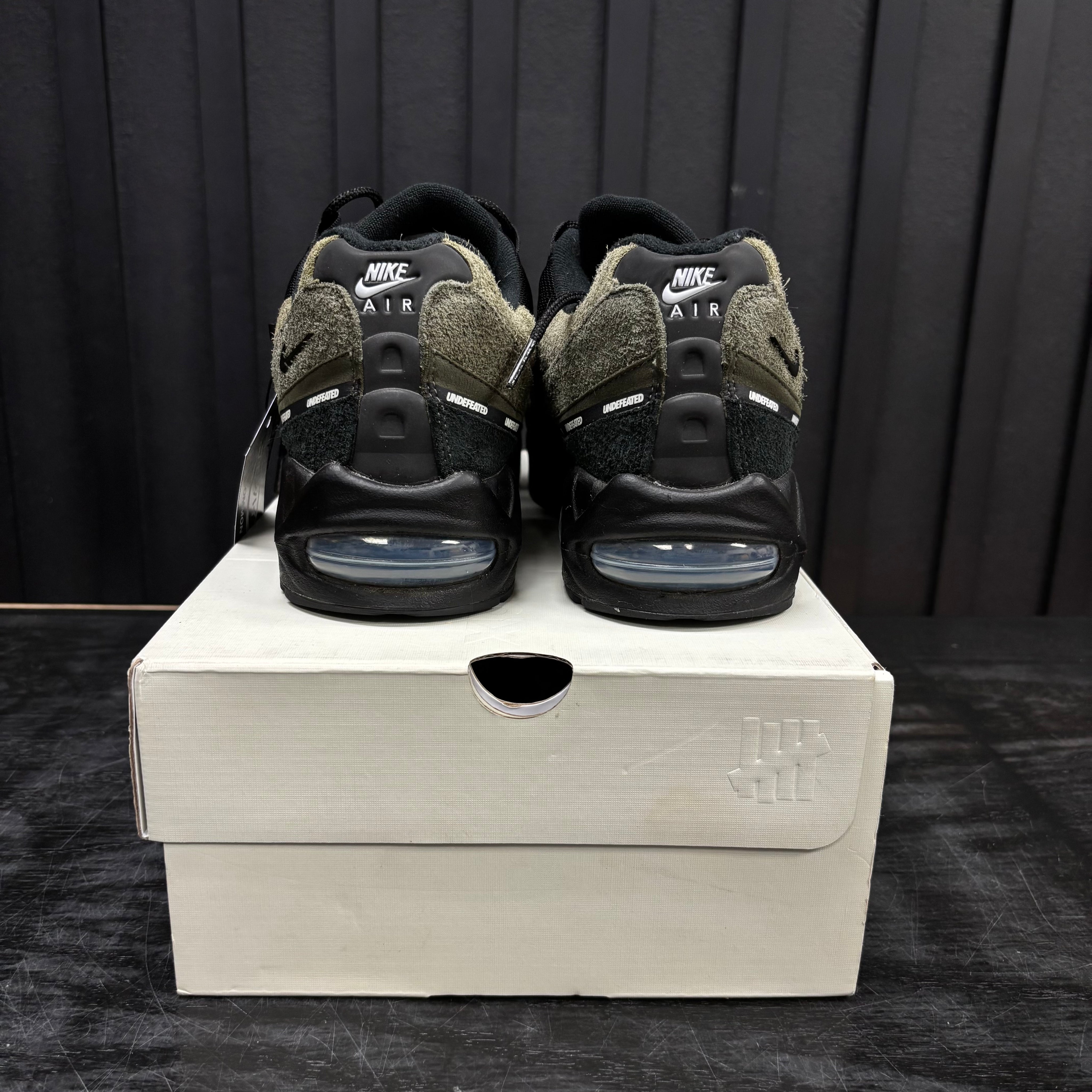 Nike Air Max 95 SP Undefeated Geo La Brea Medium Olive - Used  - 4581