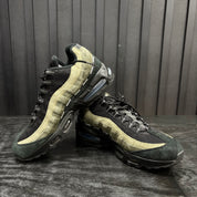 Nike Air Max 95 SP Undefeated Geo La Brea Medium Olive - Used  - 4581
