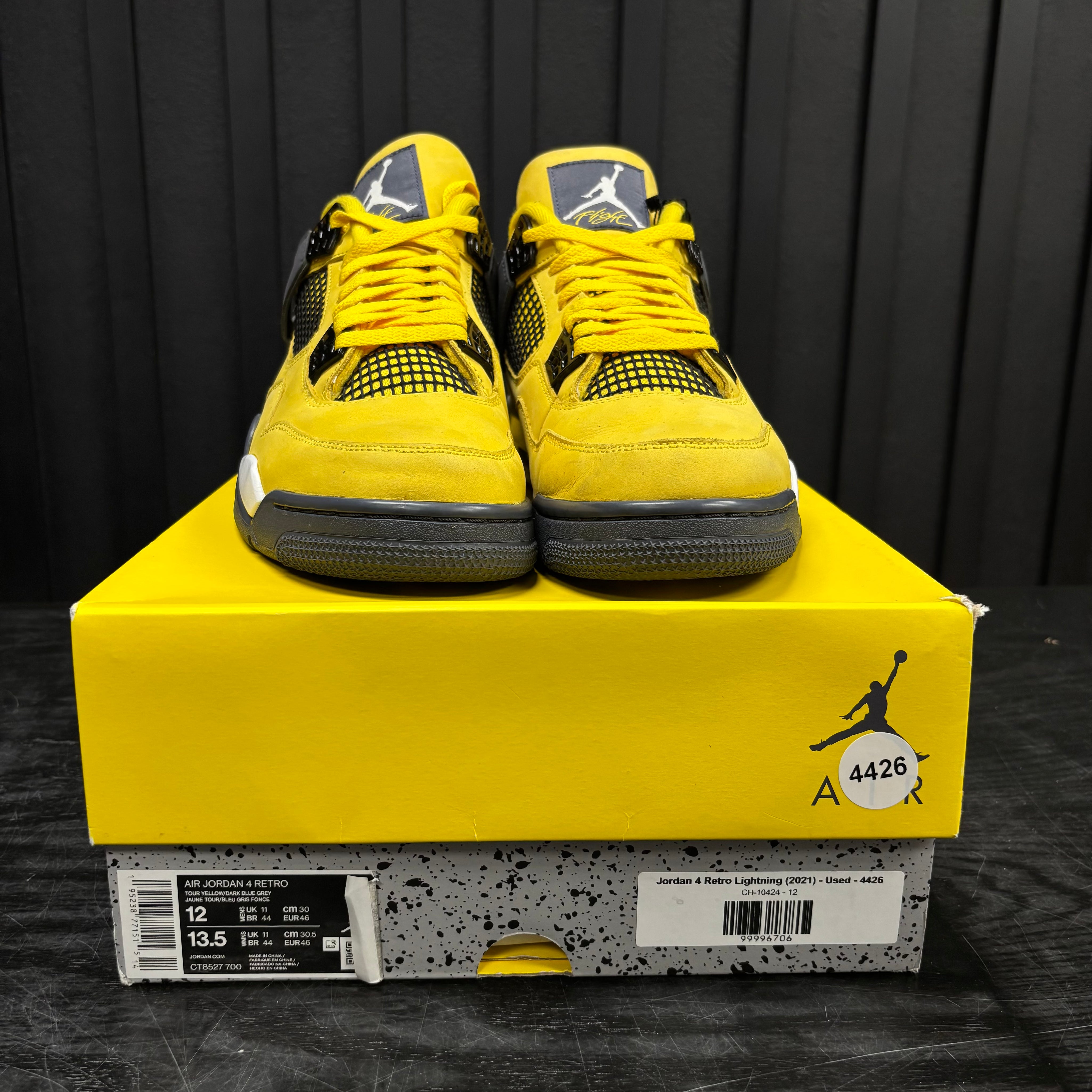 Jordan 4 Retro Lightning (2021) - Used - 4426