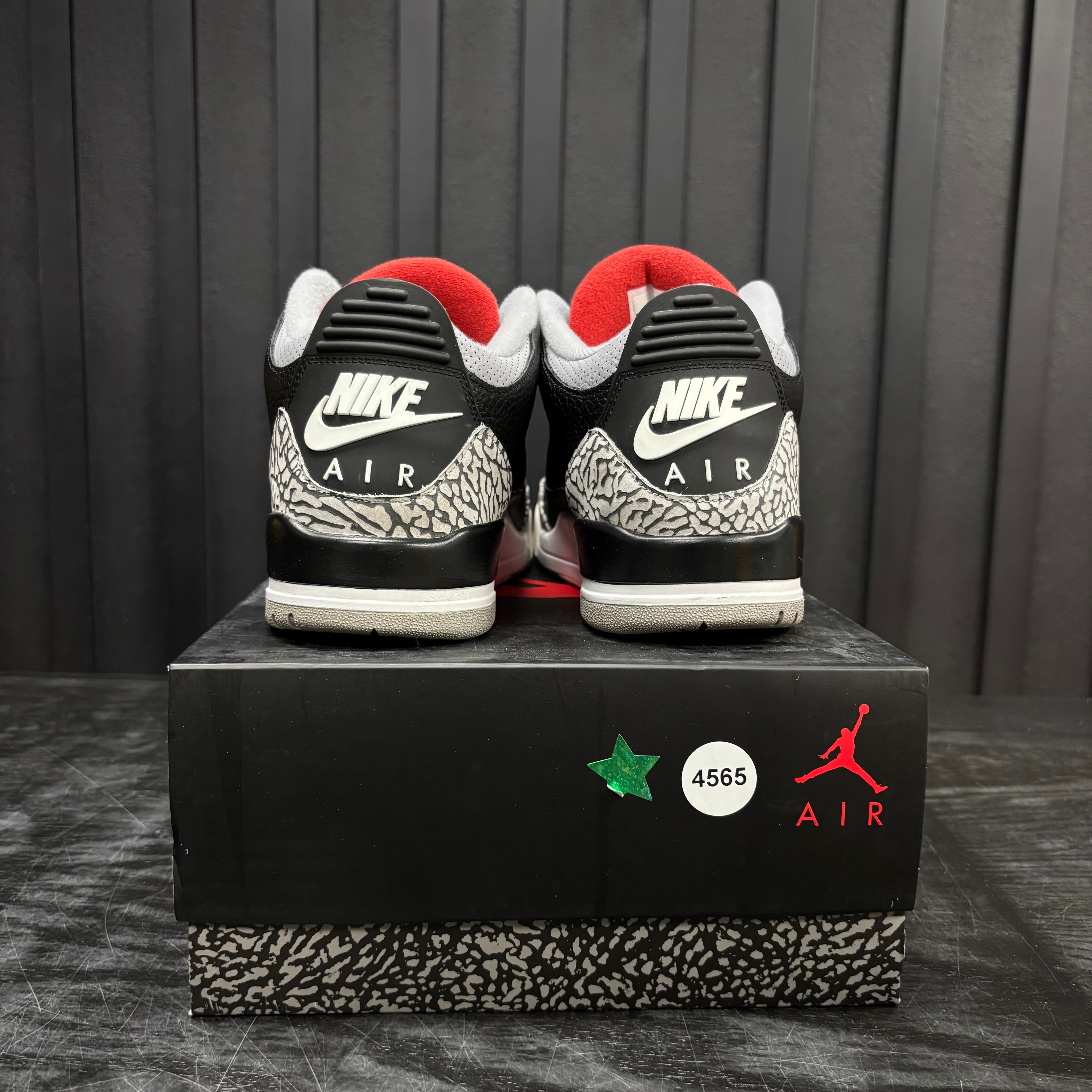 Jordan 3 Retro Black Cement (2018) - Used - 4565