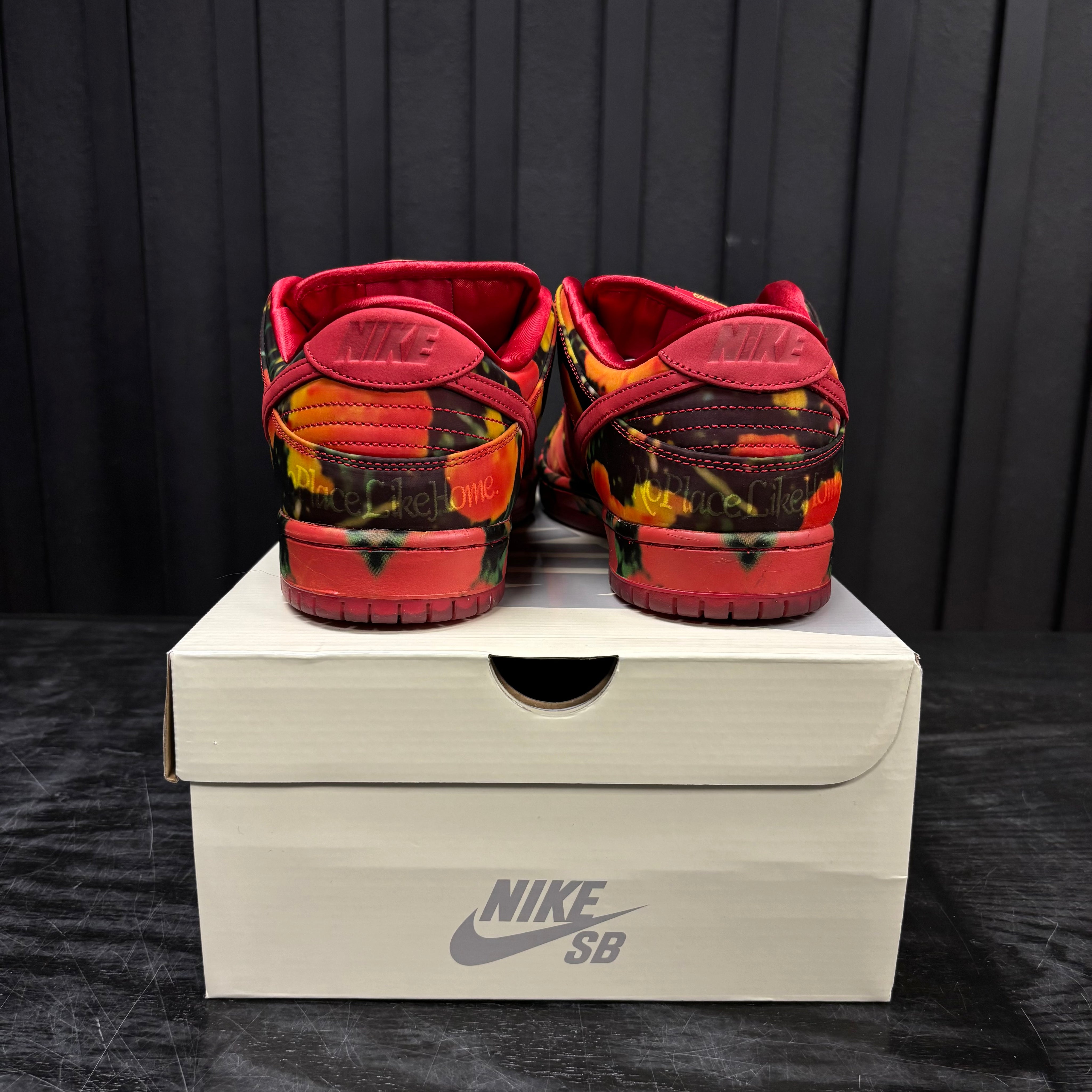 Nike SB Dunk Low The Wizard of Oz Poppy Field - Used - 4556