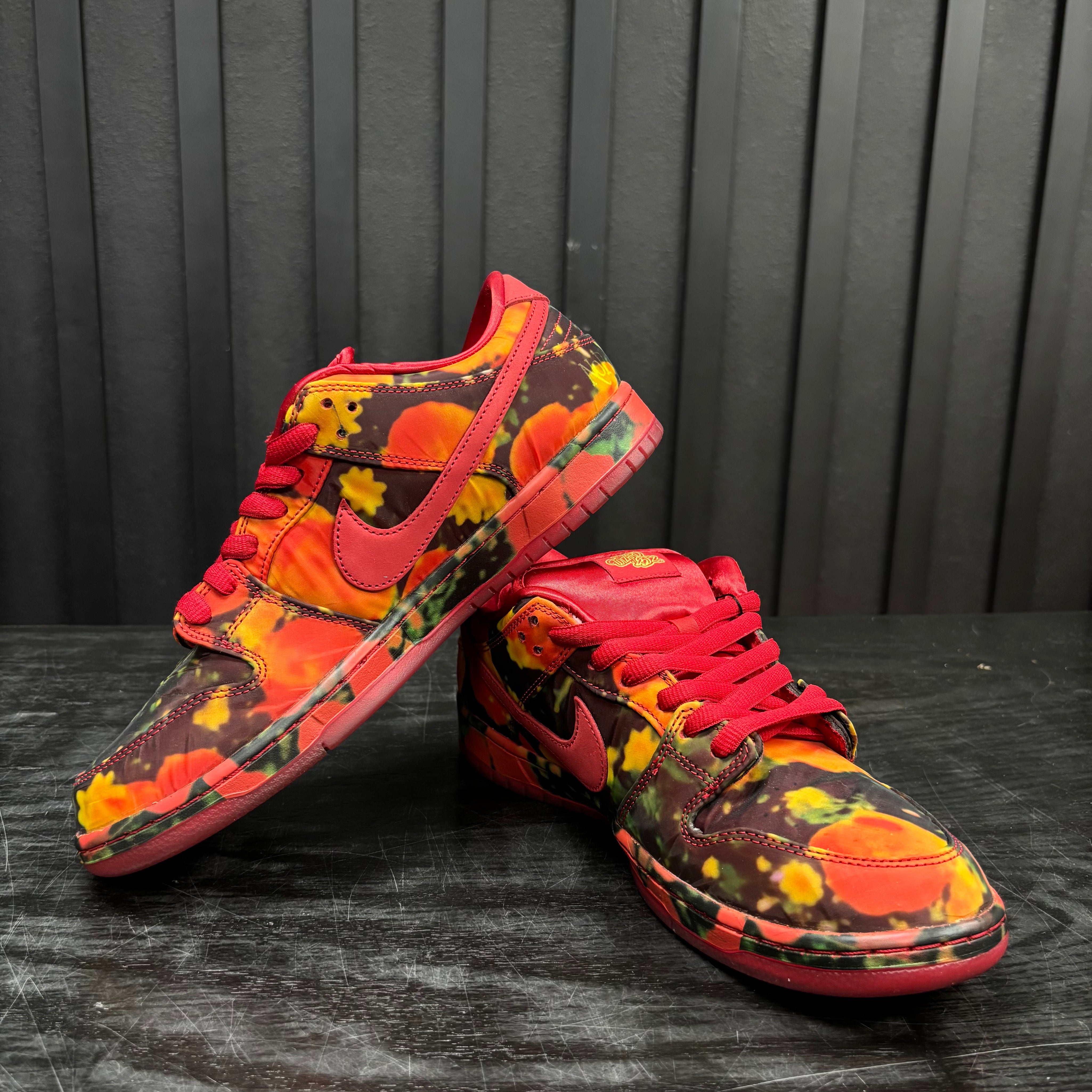 Nike SB Dunk Low The Wizard of Oz Poppy Field - Used - 4556