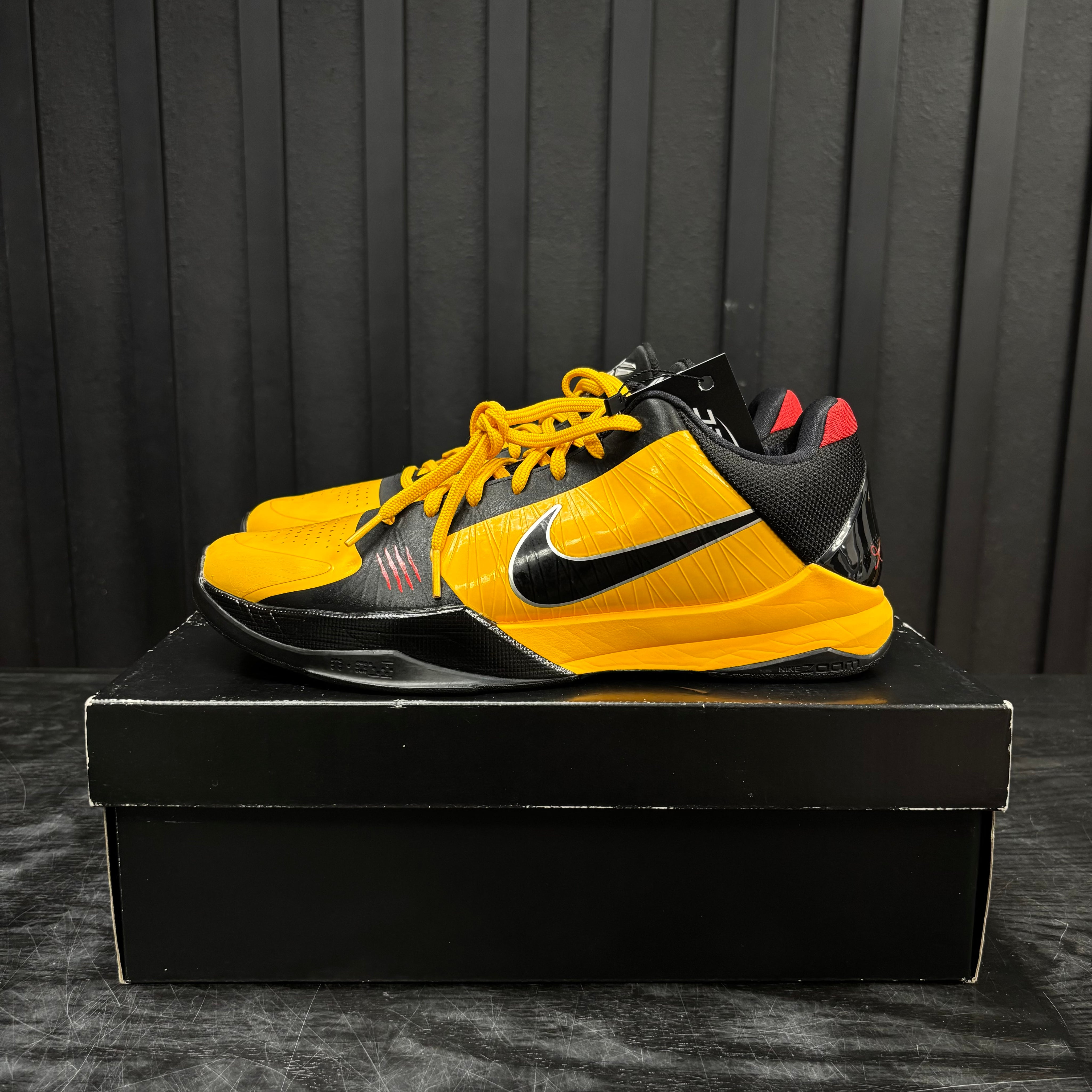 Nike Kobe 5 Protro Bruce Lee - Used - 3982