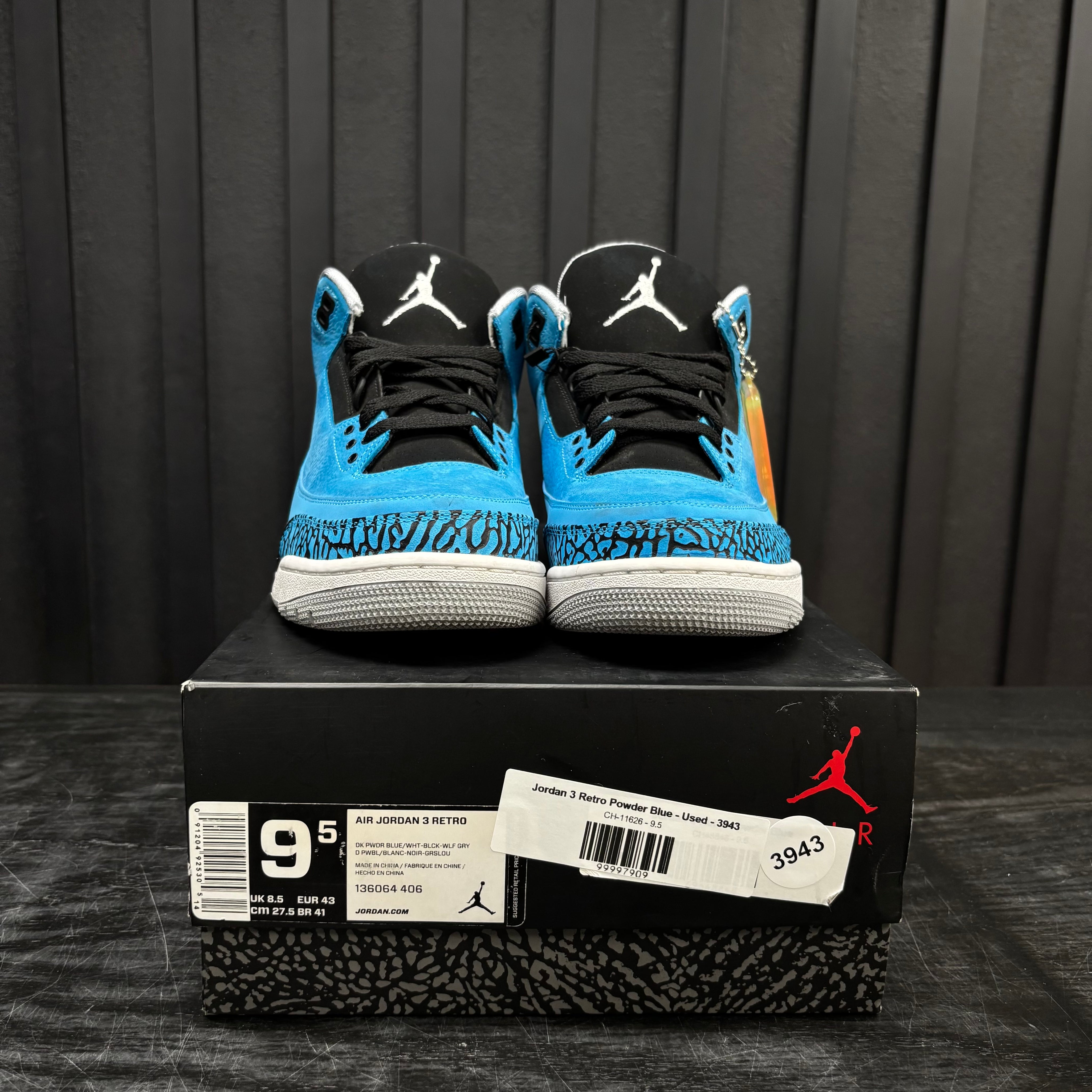 Jordan 3 Retro Powder Blue - Used - 3943