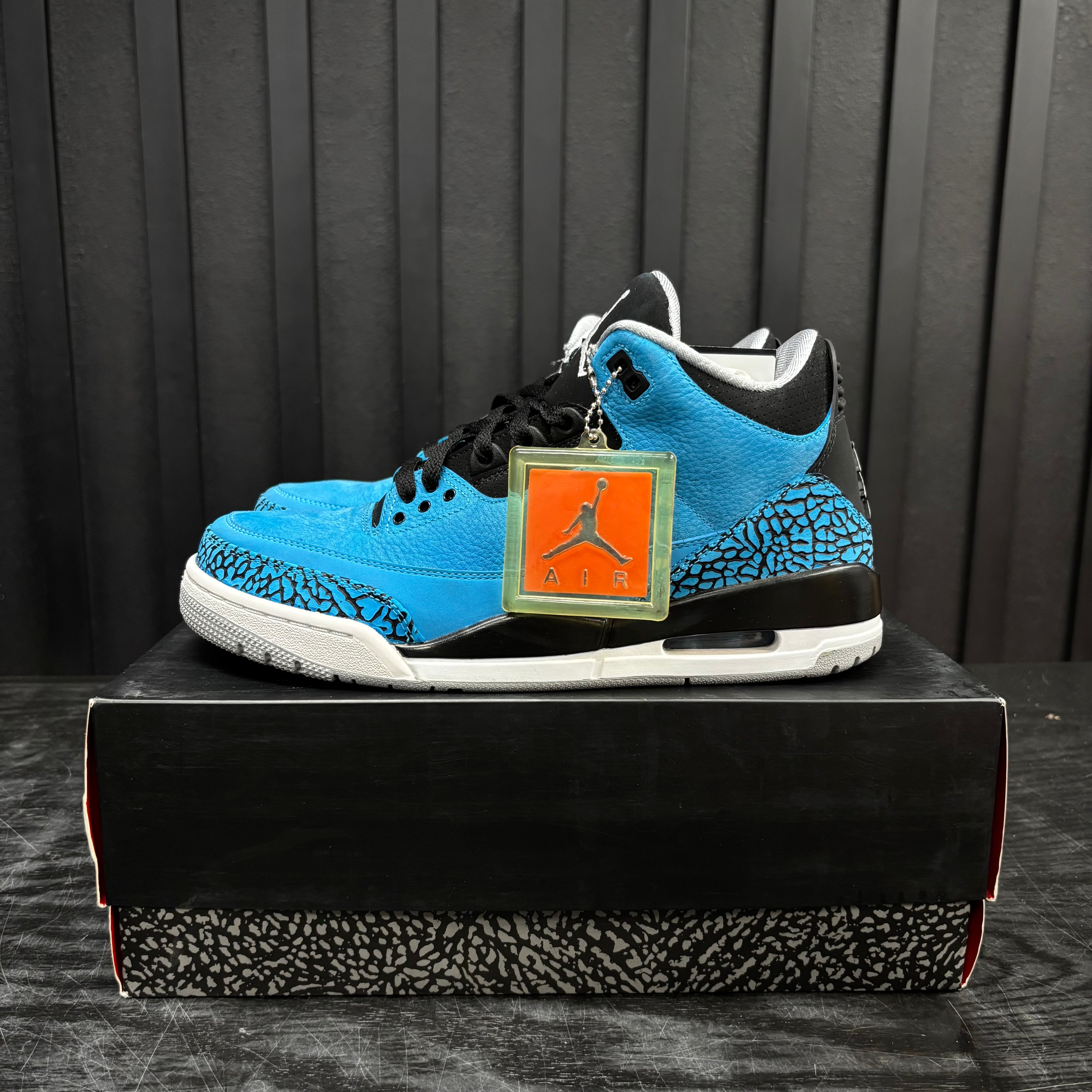 Jordan 3 Retro Powder Blue - Used - 3943