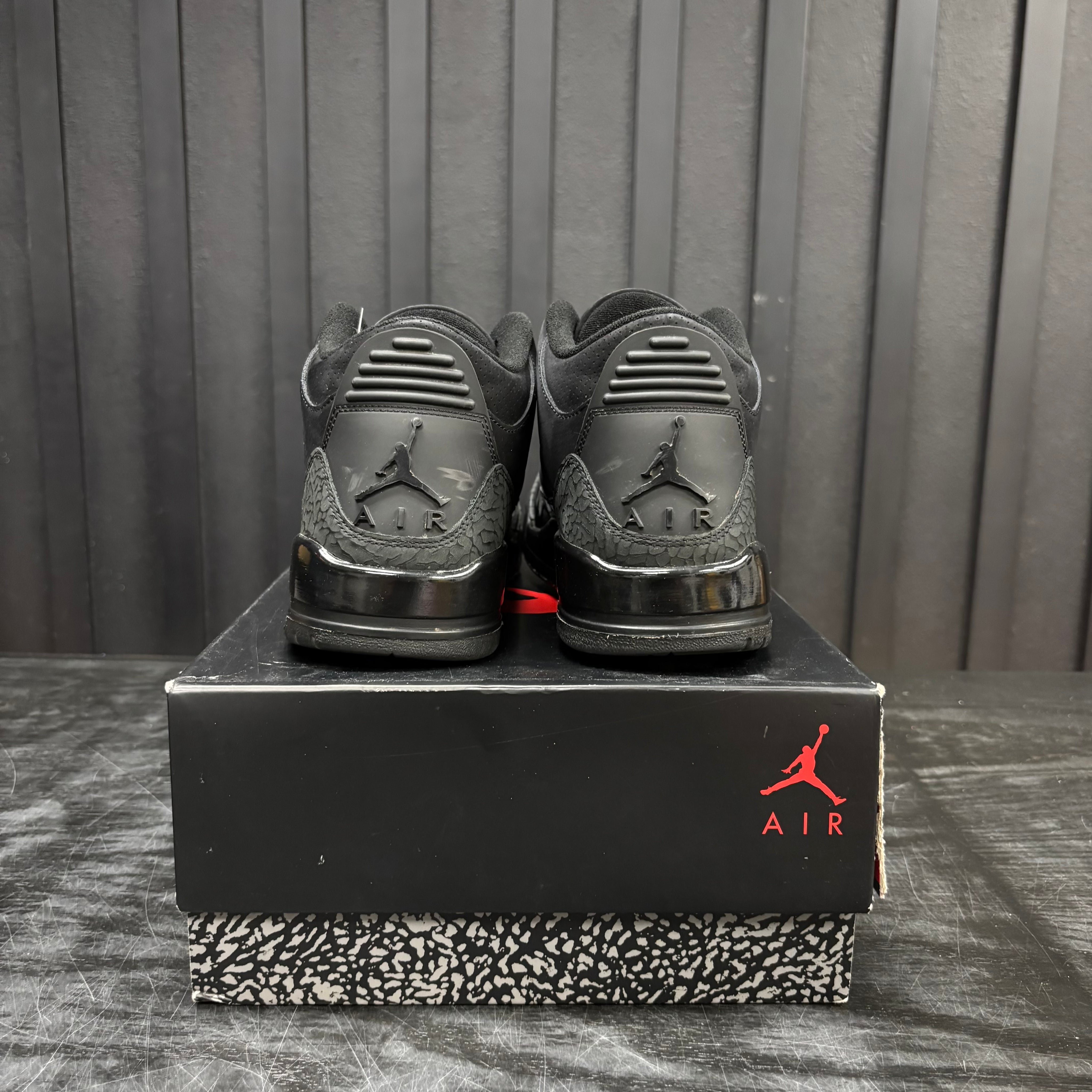 Jordan 3 Retro Black Cat (2025) - Used - 3961