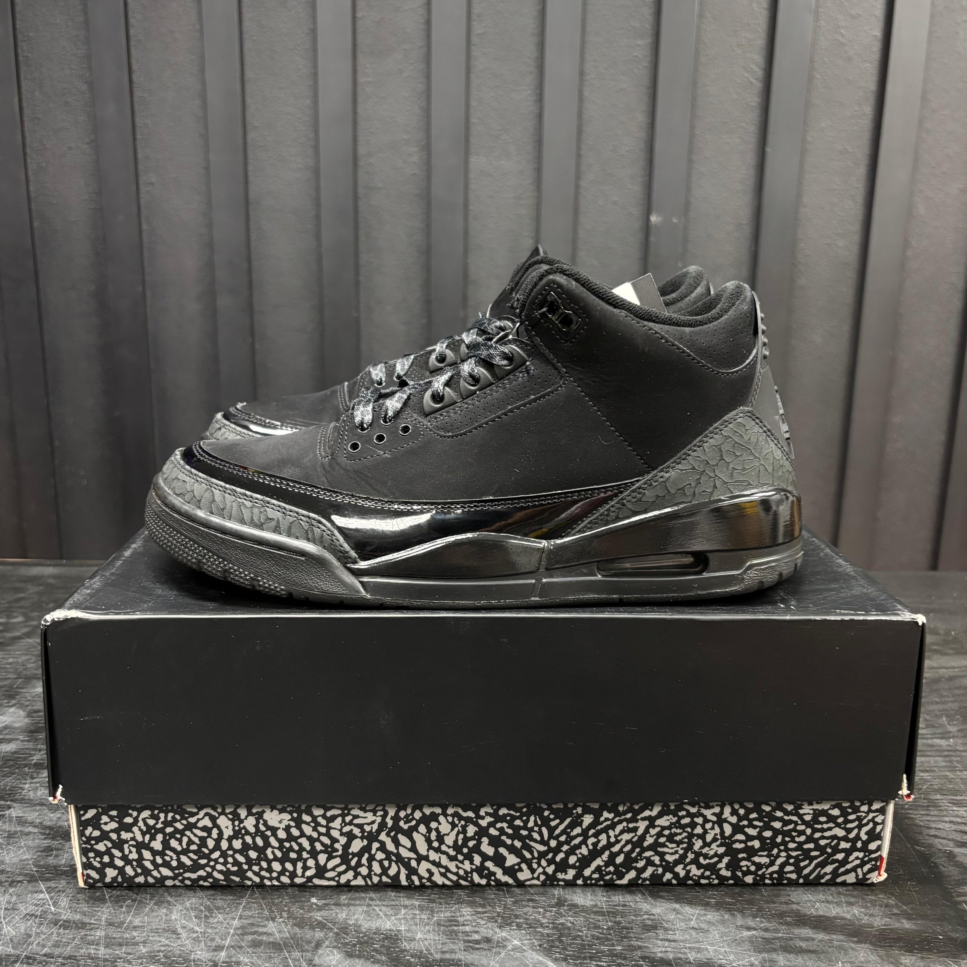 Jordan 3 Retro Black Cat (2025) - Used - 3961