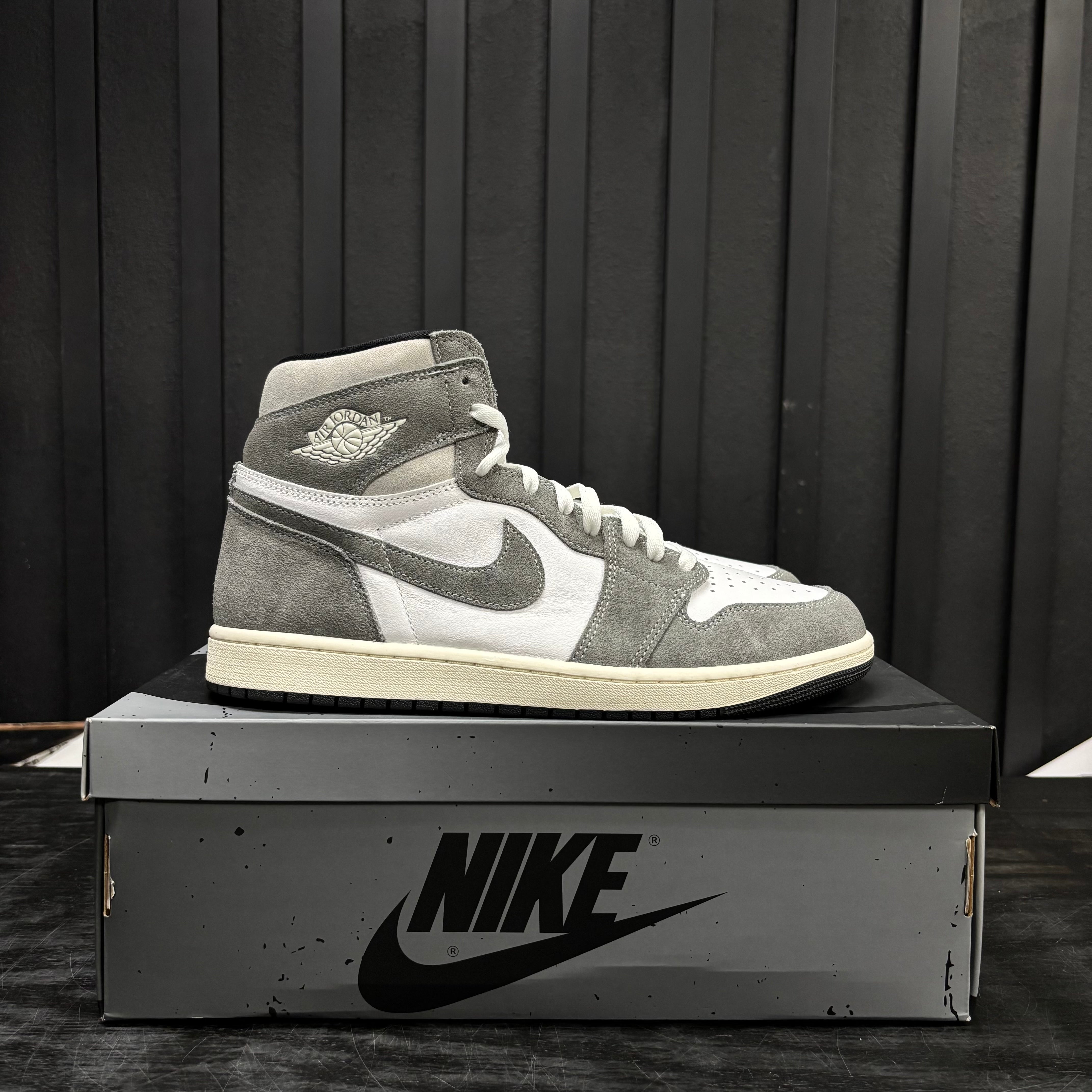 Jordan 1 Retro High OG Washed Black- Used - 4608