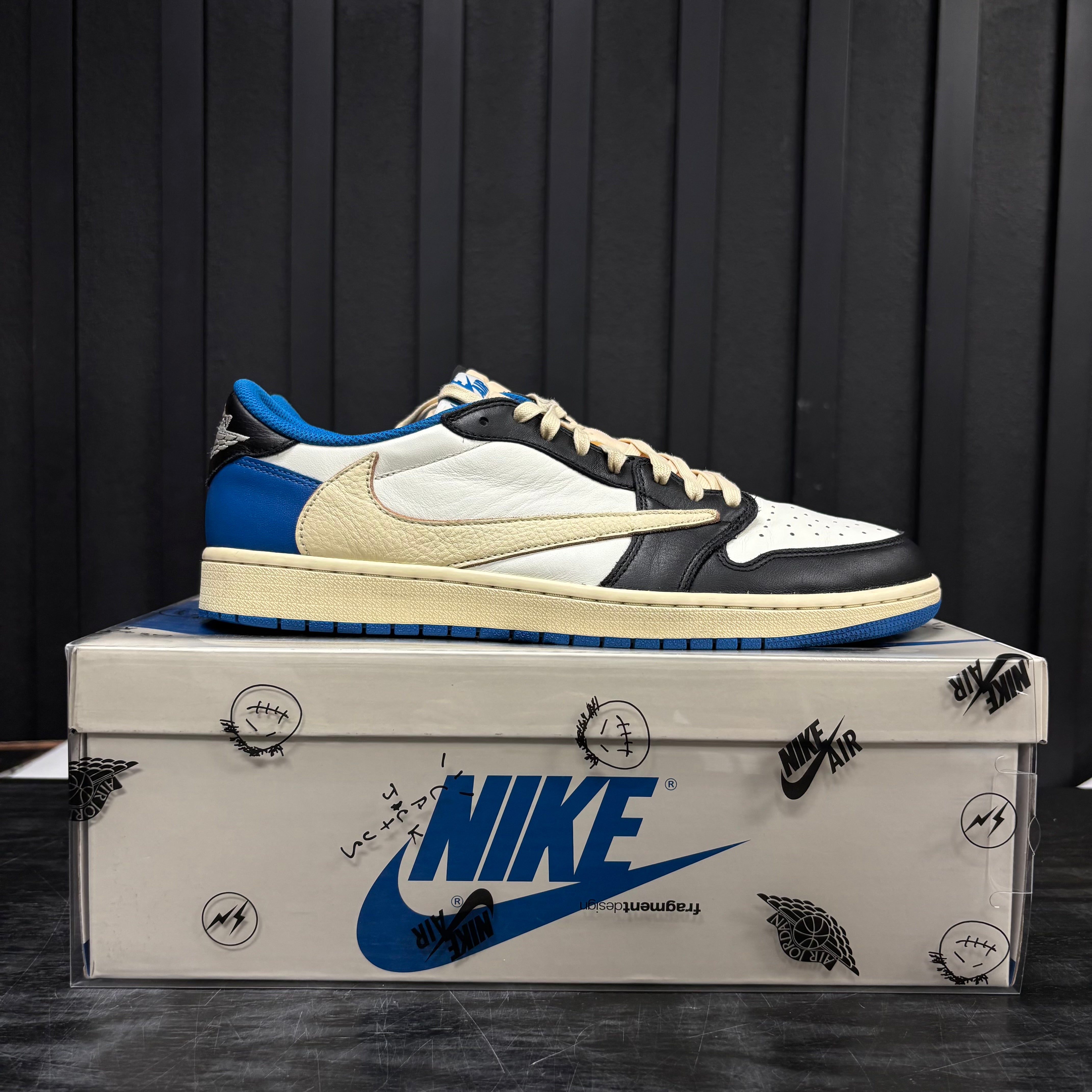 Jordan 1 Retro Low OG SP Fragment x Travis Scott - Used - 4611