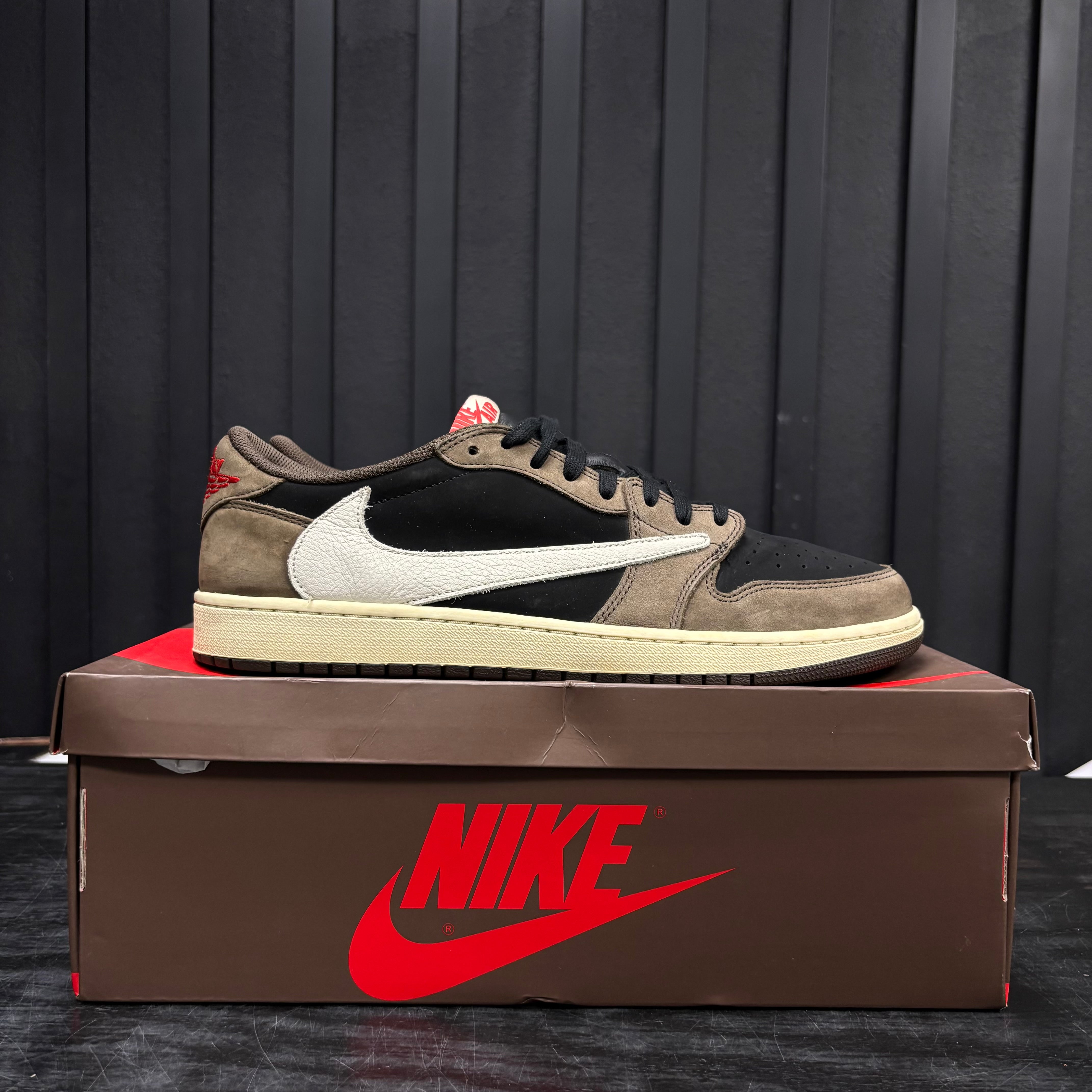 Jordan 1 Retro Low OG SP Travis Scott Mocha - Used - 4610