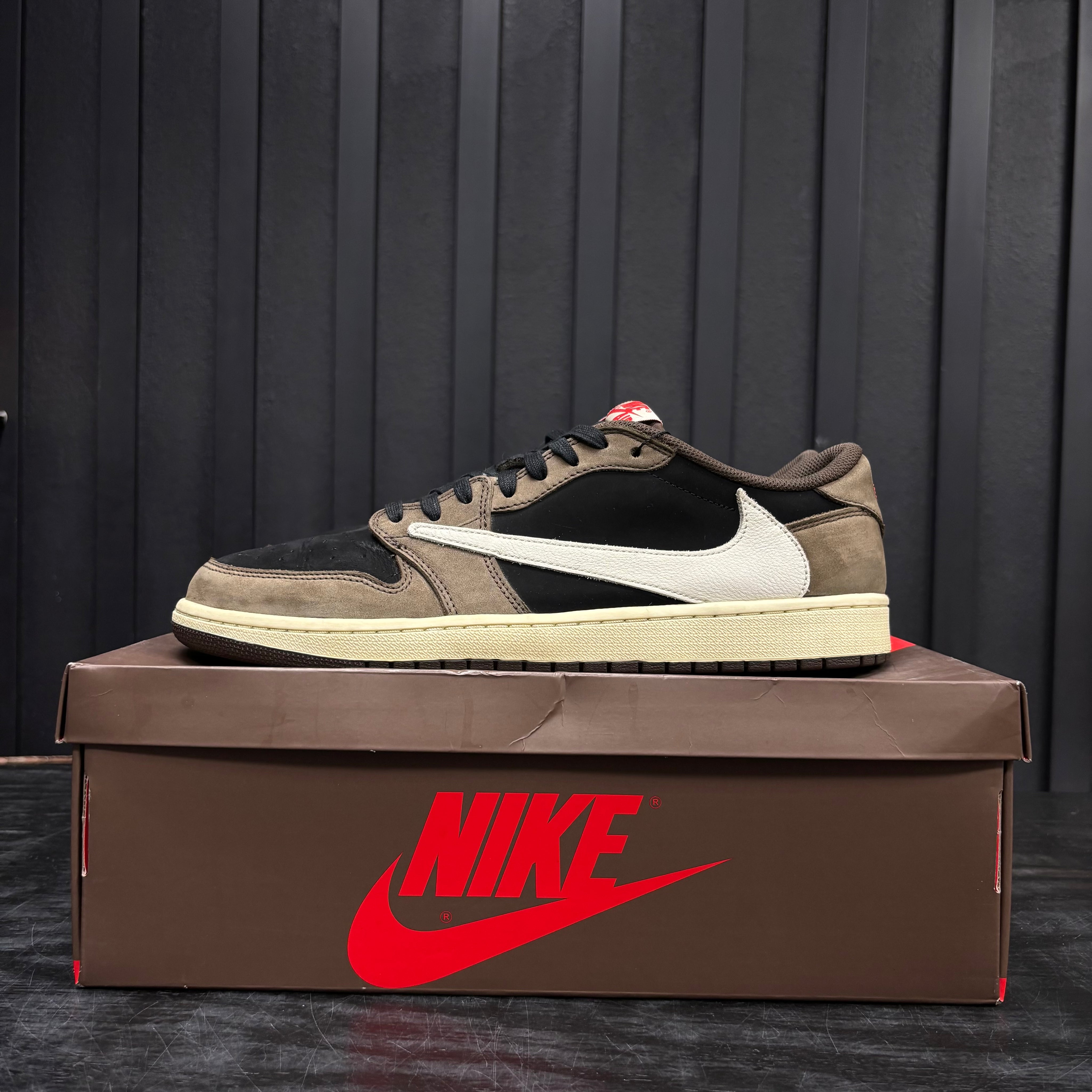 Jordan 1 Retro Low OG SP Travis Scott Mocha - Used - 4610