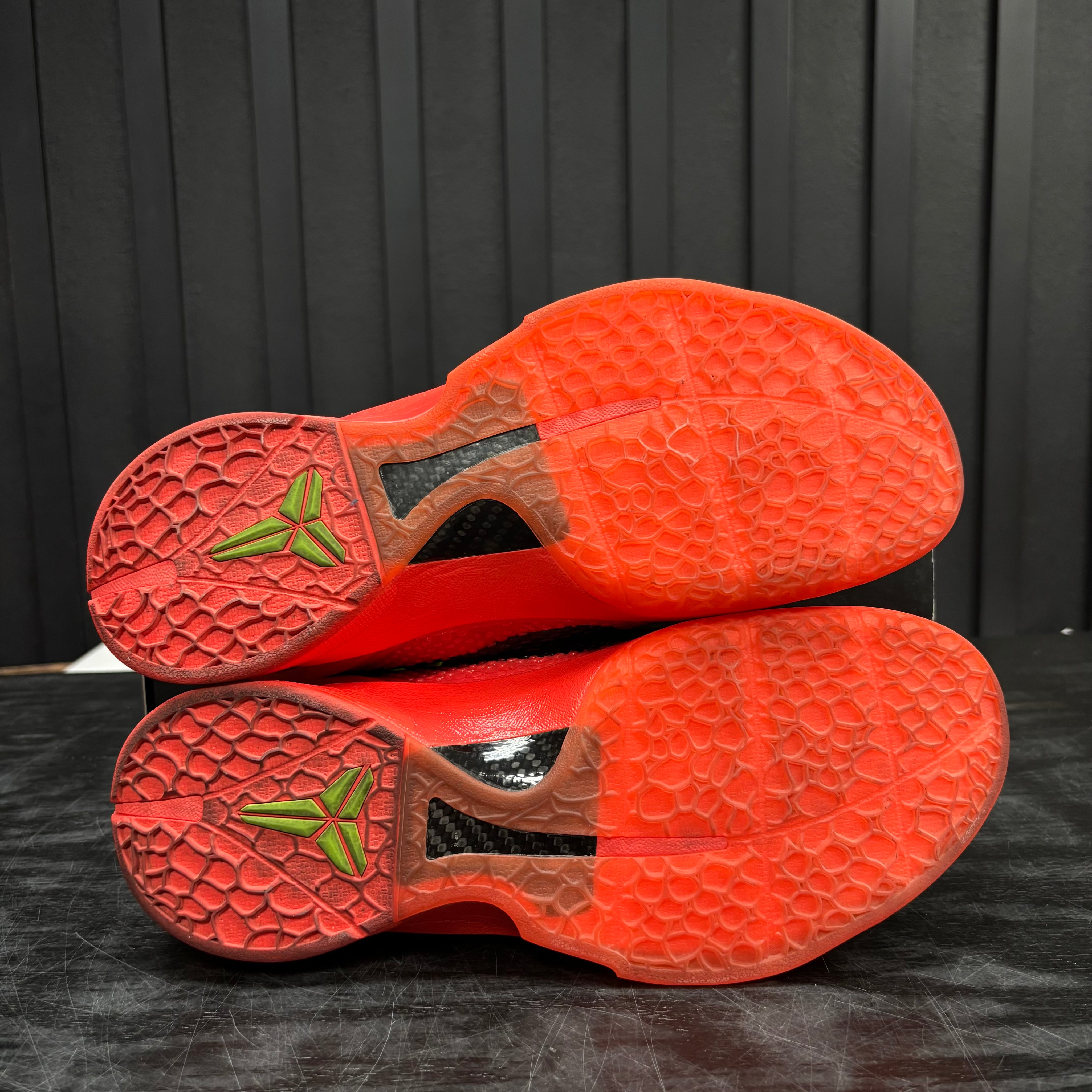 Nike Kobe 6 Protro Reverse Grinch - Used - 4598