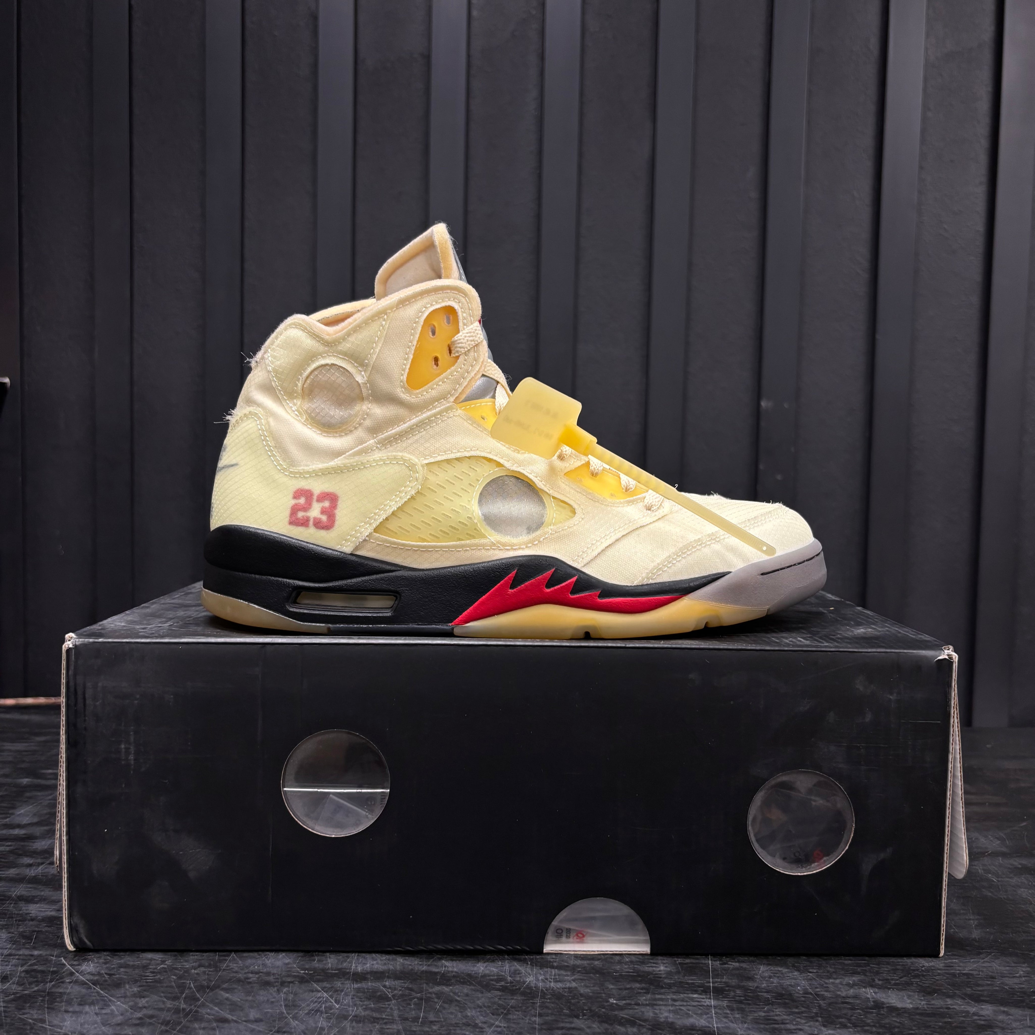 Jordan 5 Retro Off-White Muslin - Used - 4599