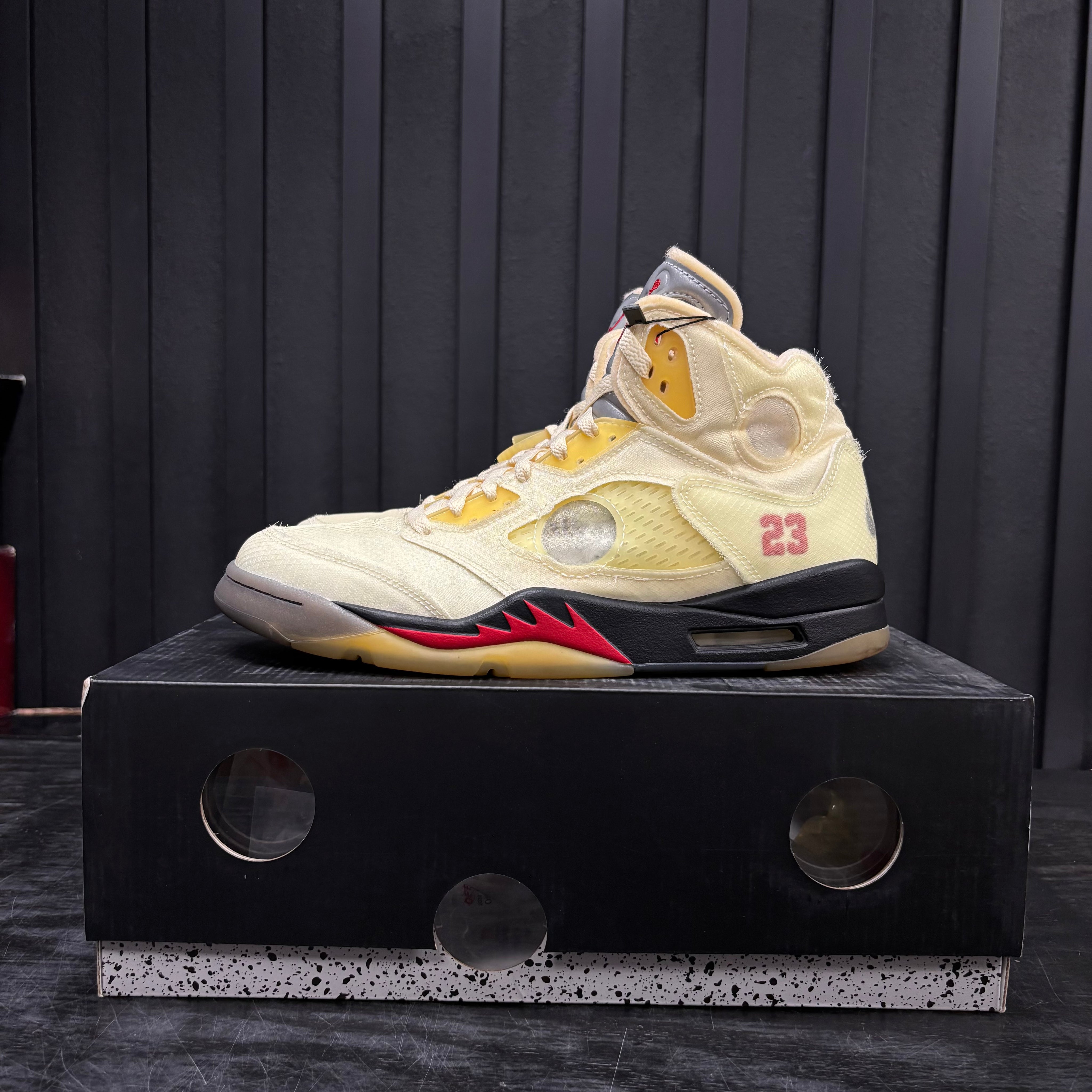 Jordan 5 Retro Off-White Muslin - Used - 4599
