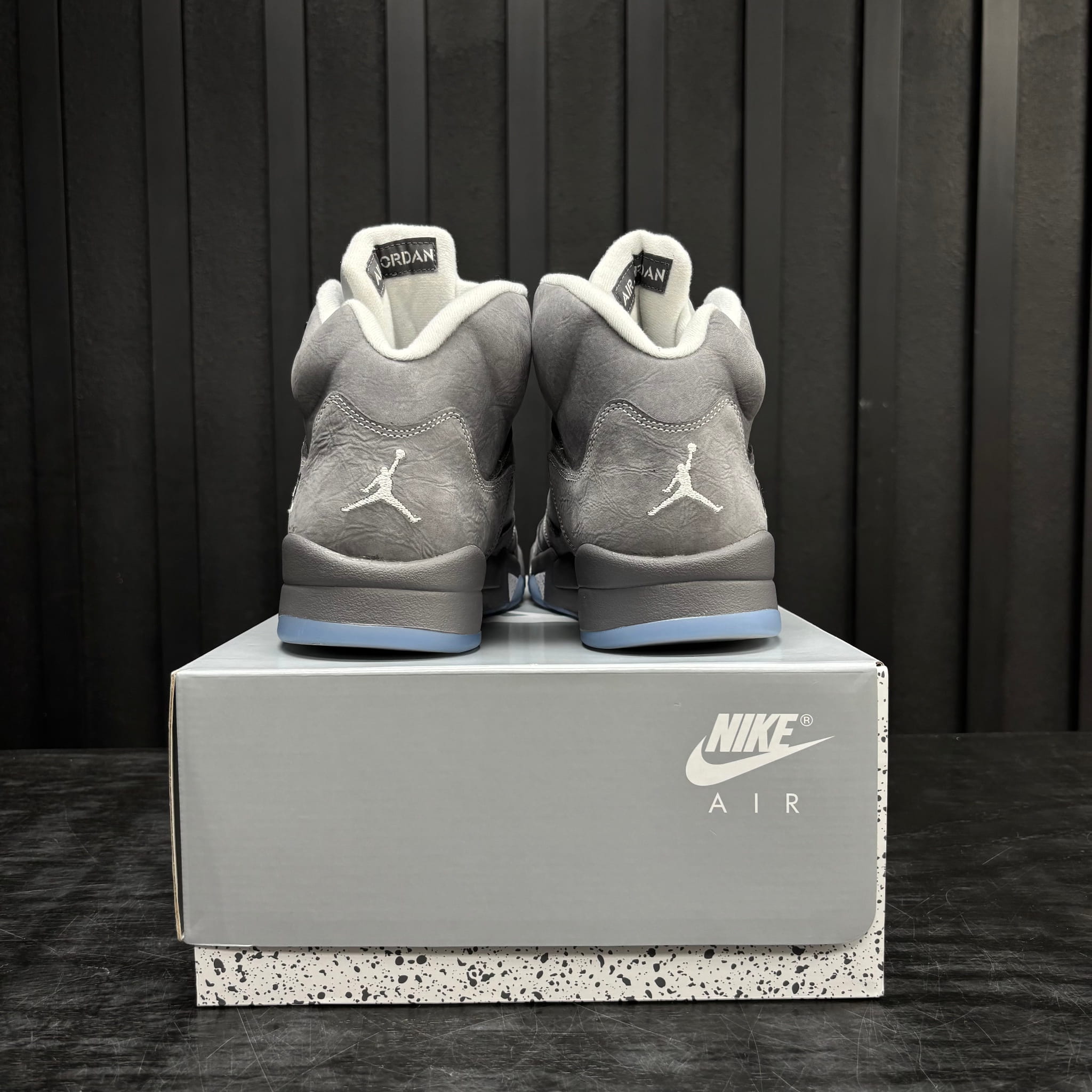 Jordan 5 Retro Wolf Grey (2026) - Used - 4621